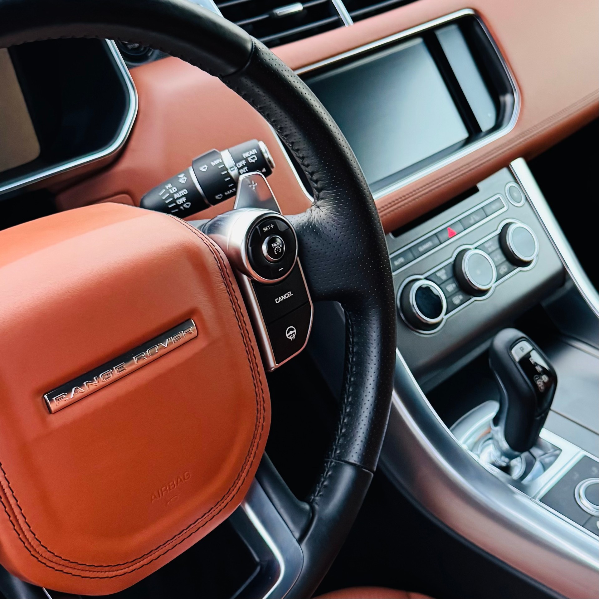 LAND ROVER Range Rover Sport 3.0 SDV6 HSE Dynamic Automatic-image-10