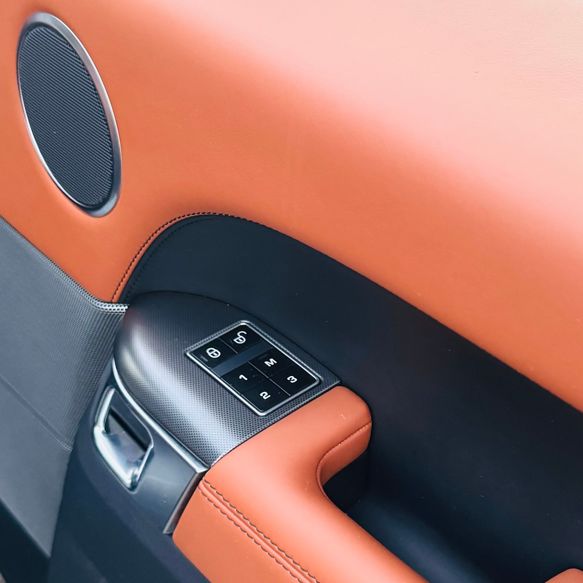LAND ROVER Range Rover Sport 3.0 SDV6 HSE Dynamic Automatic-image-24