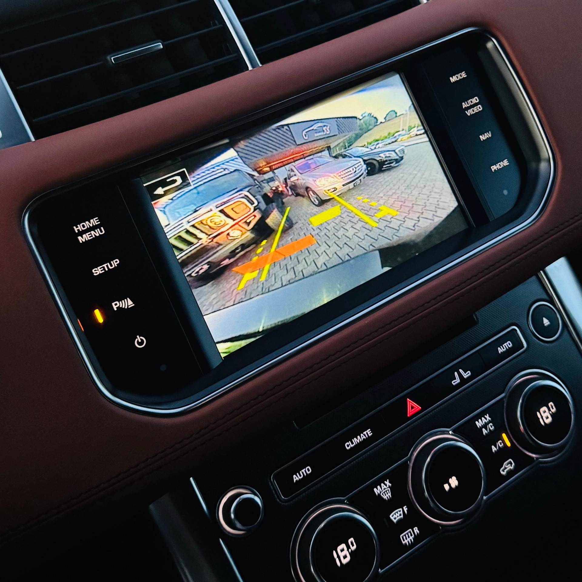LAND ROVER Range Rover Sport 3.0 SDV6 HSE Dynamic Automatic-image-11