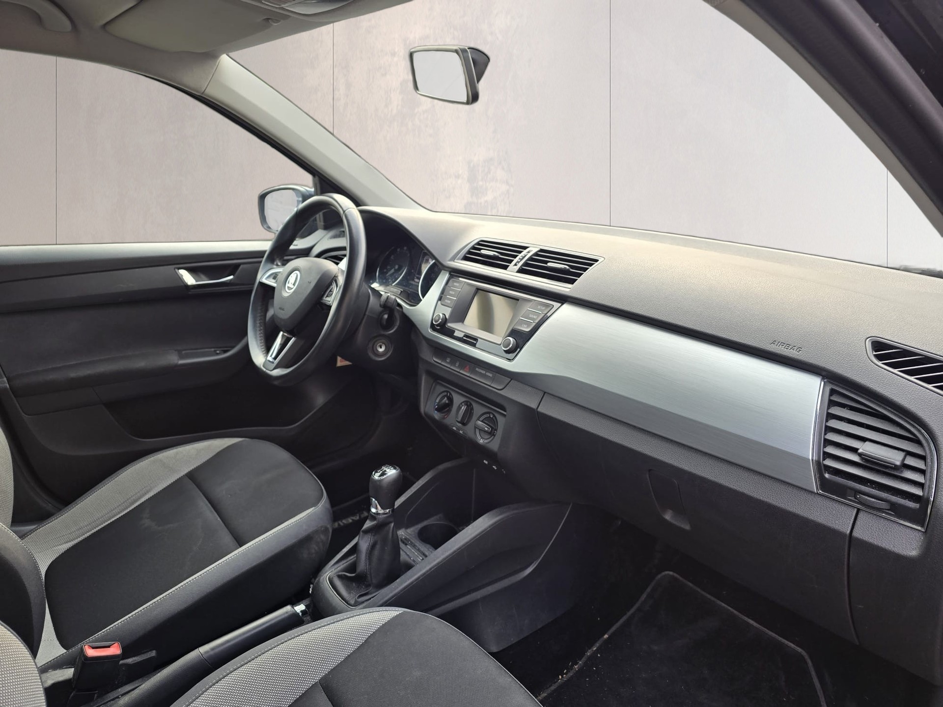 SKODA Fabia 1.2-image-11