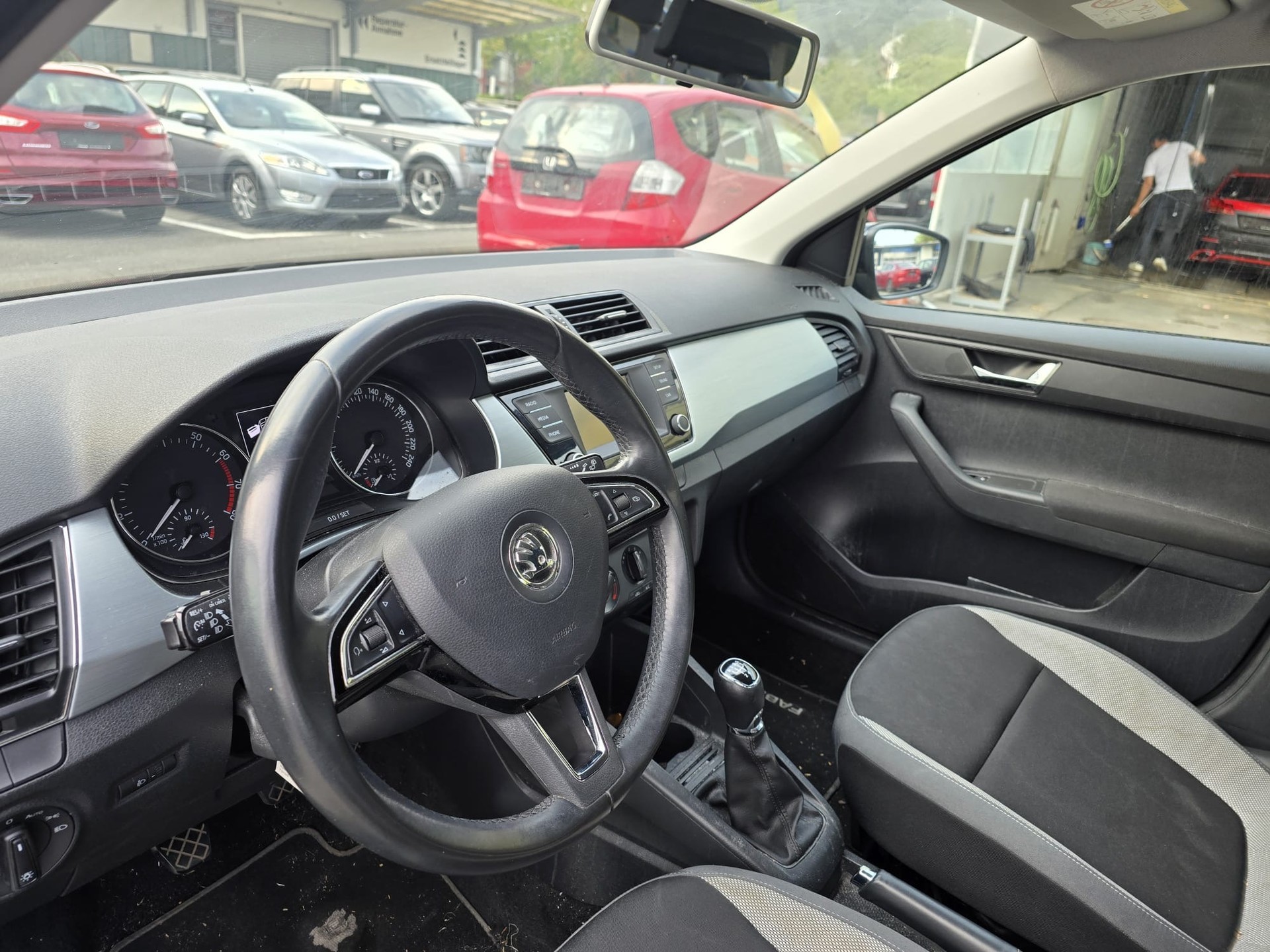 SKODA Fabia 1.2-image-9