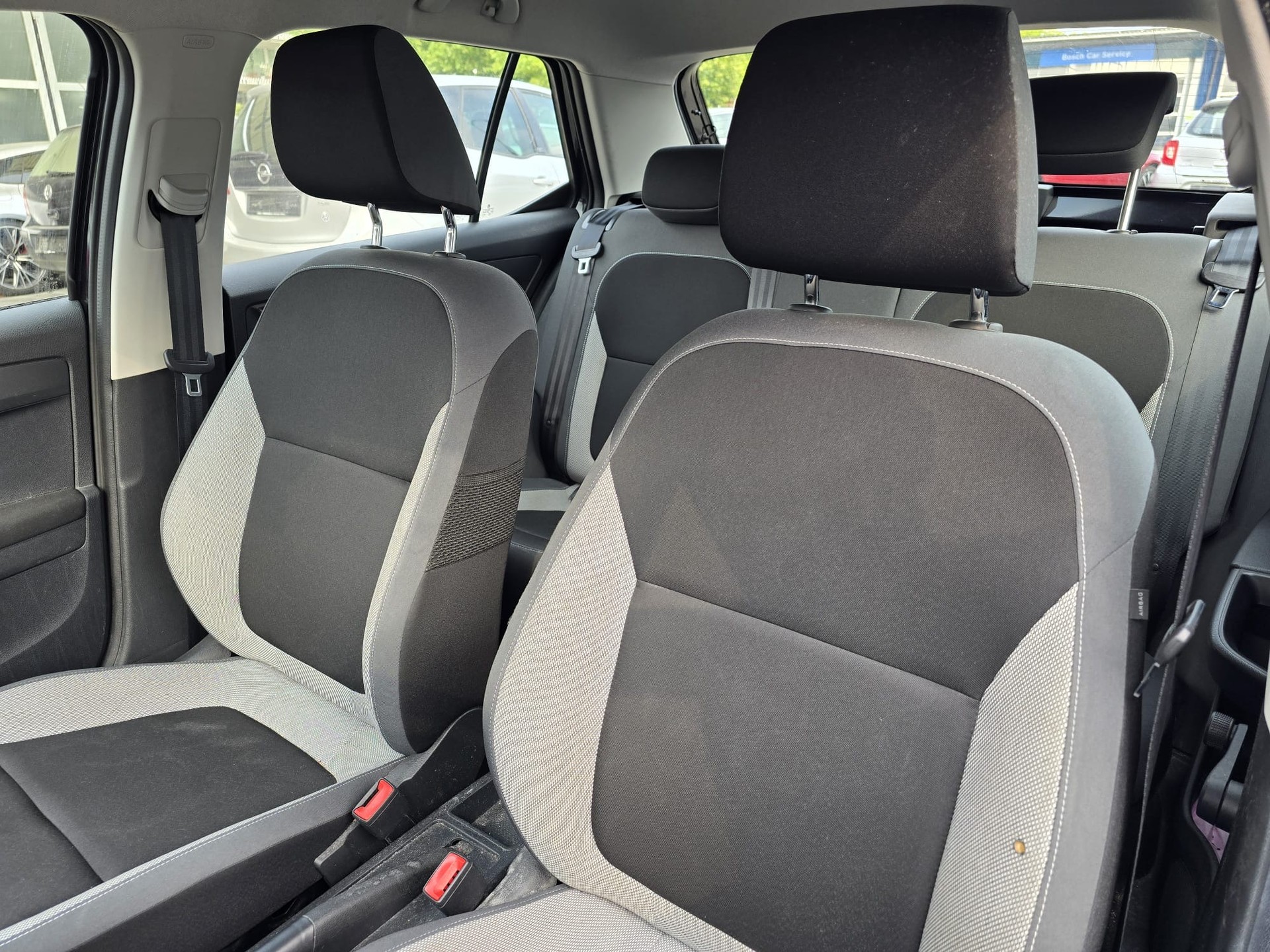 SKODA Fabia 1.2-image-10