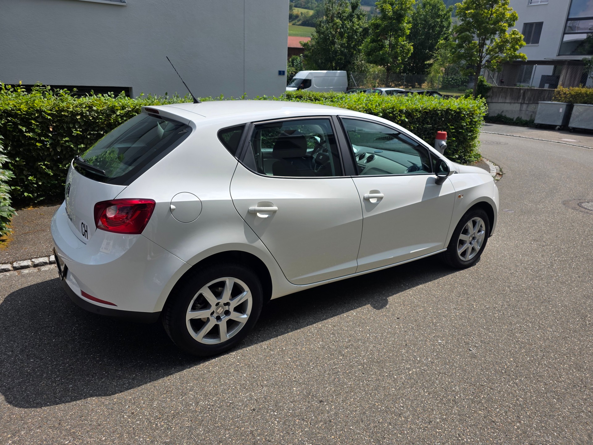 SEAT Ibiza 1.6 Style DSG-image-4