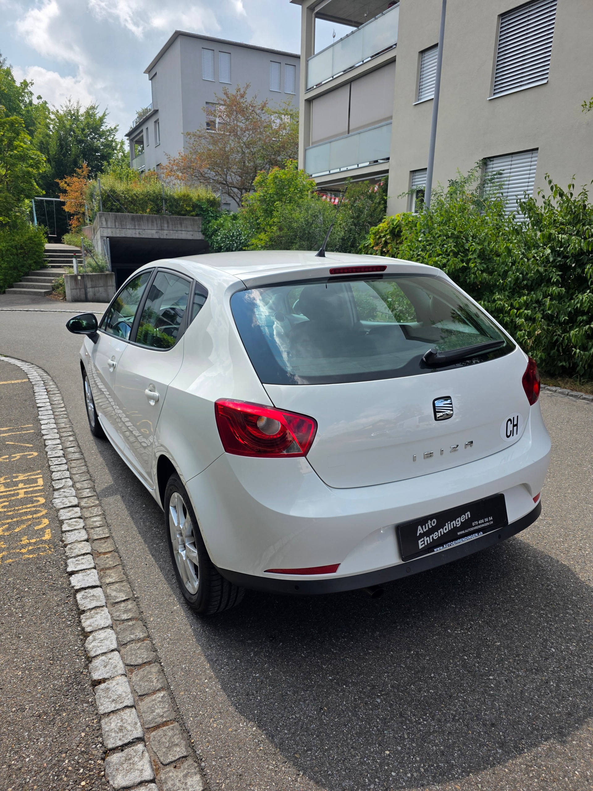 SEAT Ibiza 1.6 Style DSG-image-7