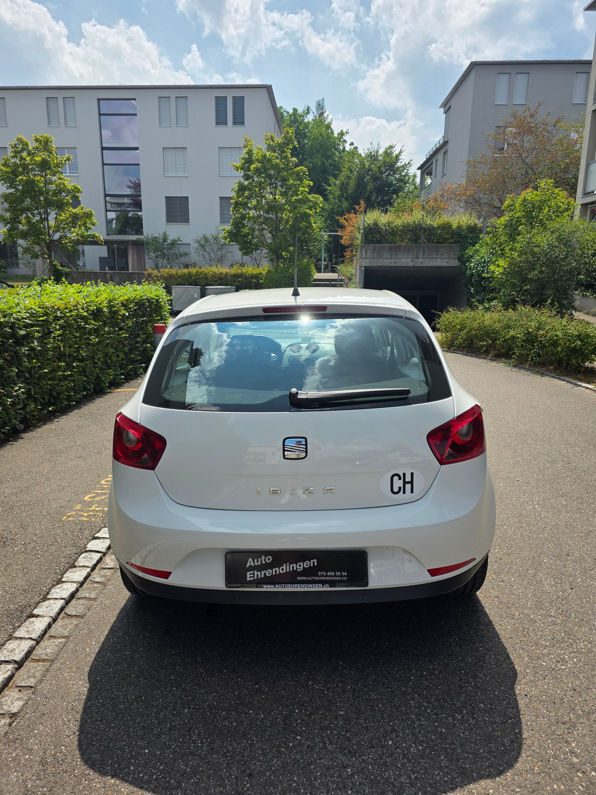SEAT Ibiza 1.6 Style DSG-image-6