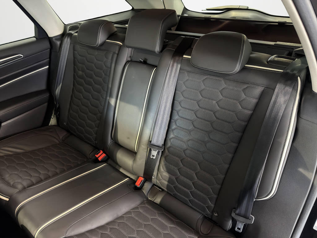 FORD Mondeo Station Wagon 2.0 HEV 187 Vignale-image-13