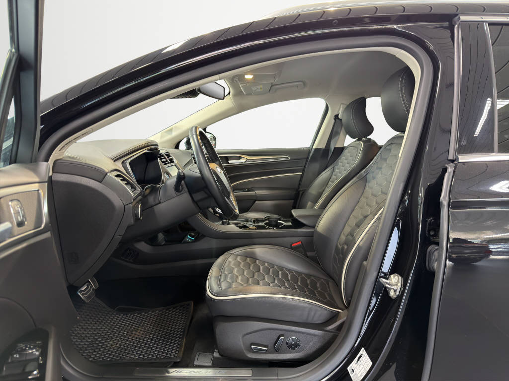 FORD Mondeo Station Wagon 2.0 HEV 187 Vignale-image-8