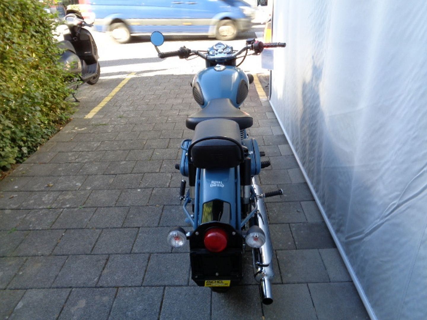 ROYAL ENFIELD CLASSIC 500 MY16-showroom-element-3