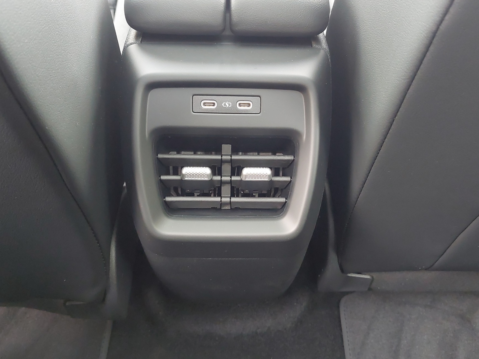 VW ID.3 Neo 79 kWh 231 PS Style-image-10
