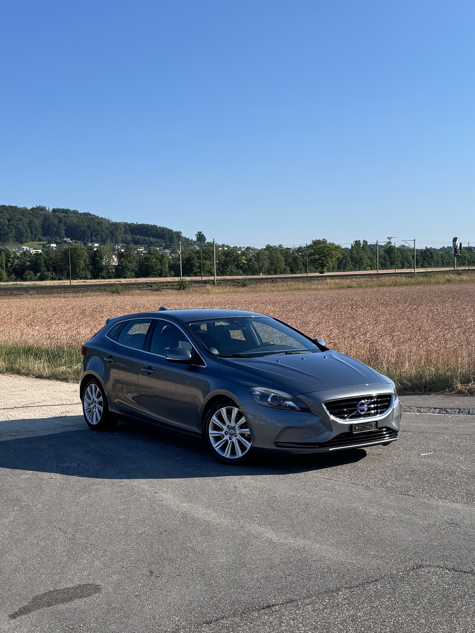 VOLVO 2.0 D3 Summum S/S-image-0