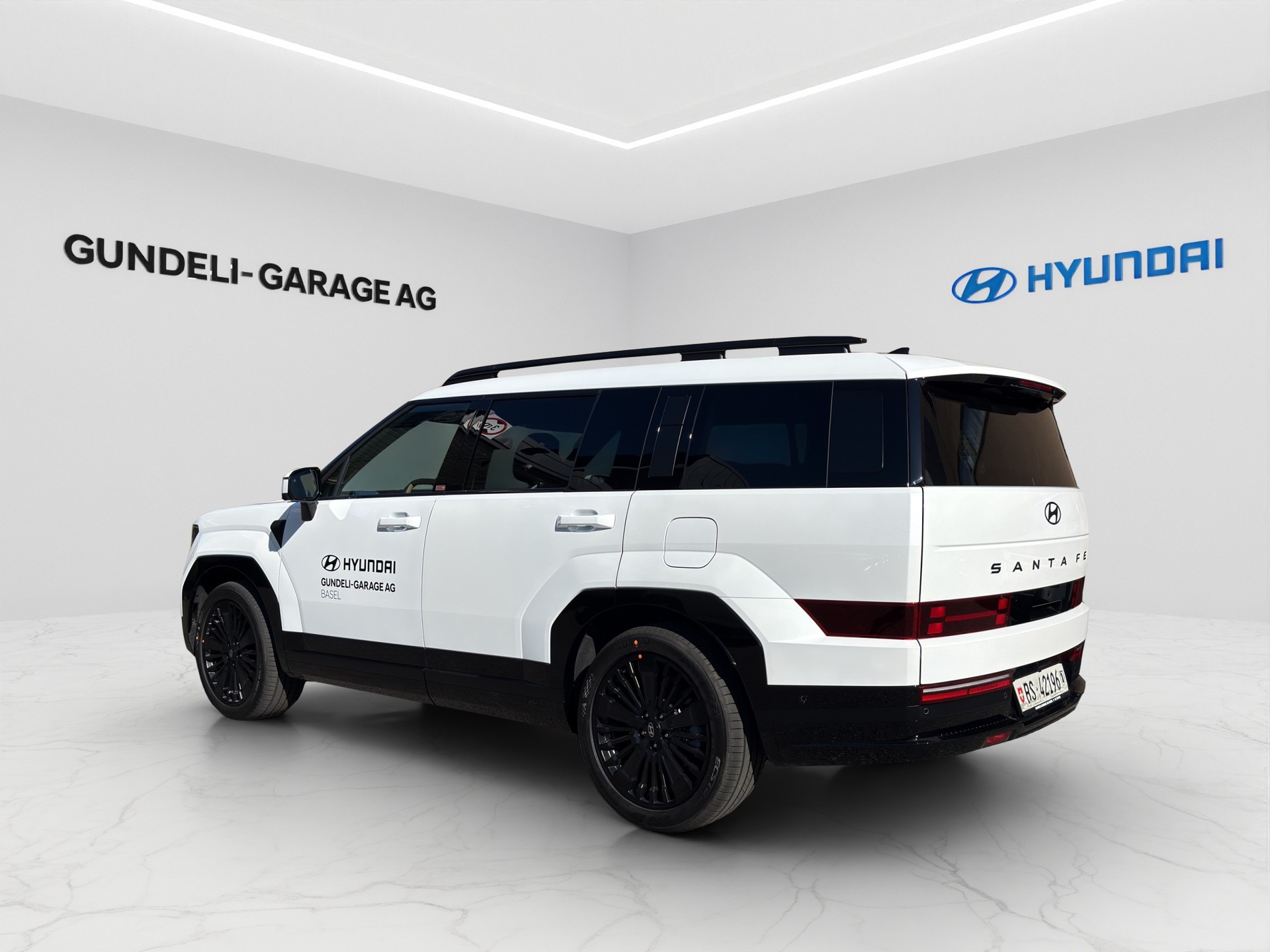 HYUNDAI Santa Fe 1.6 T-GDi HEV Calligraphy 4WD Automatic-image-3