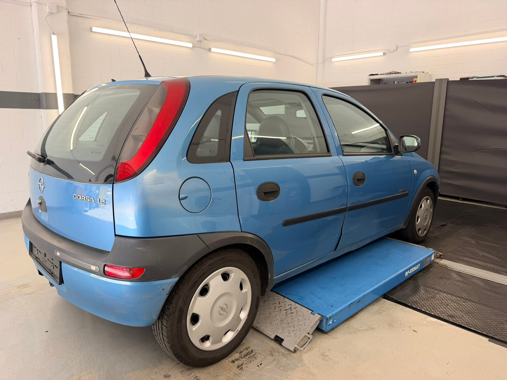 OPEL Corsa 1.2 16V Comfort-image-3