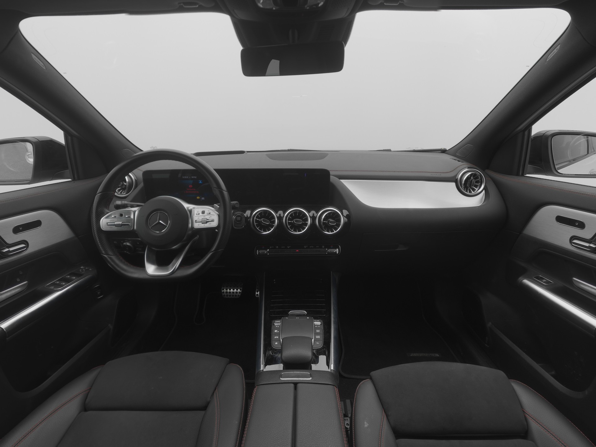MERCEDES-BENZ EQA 250 AMG Line-image-5