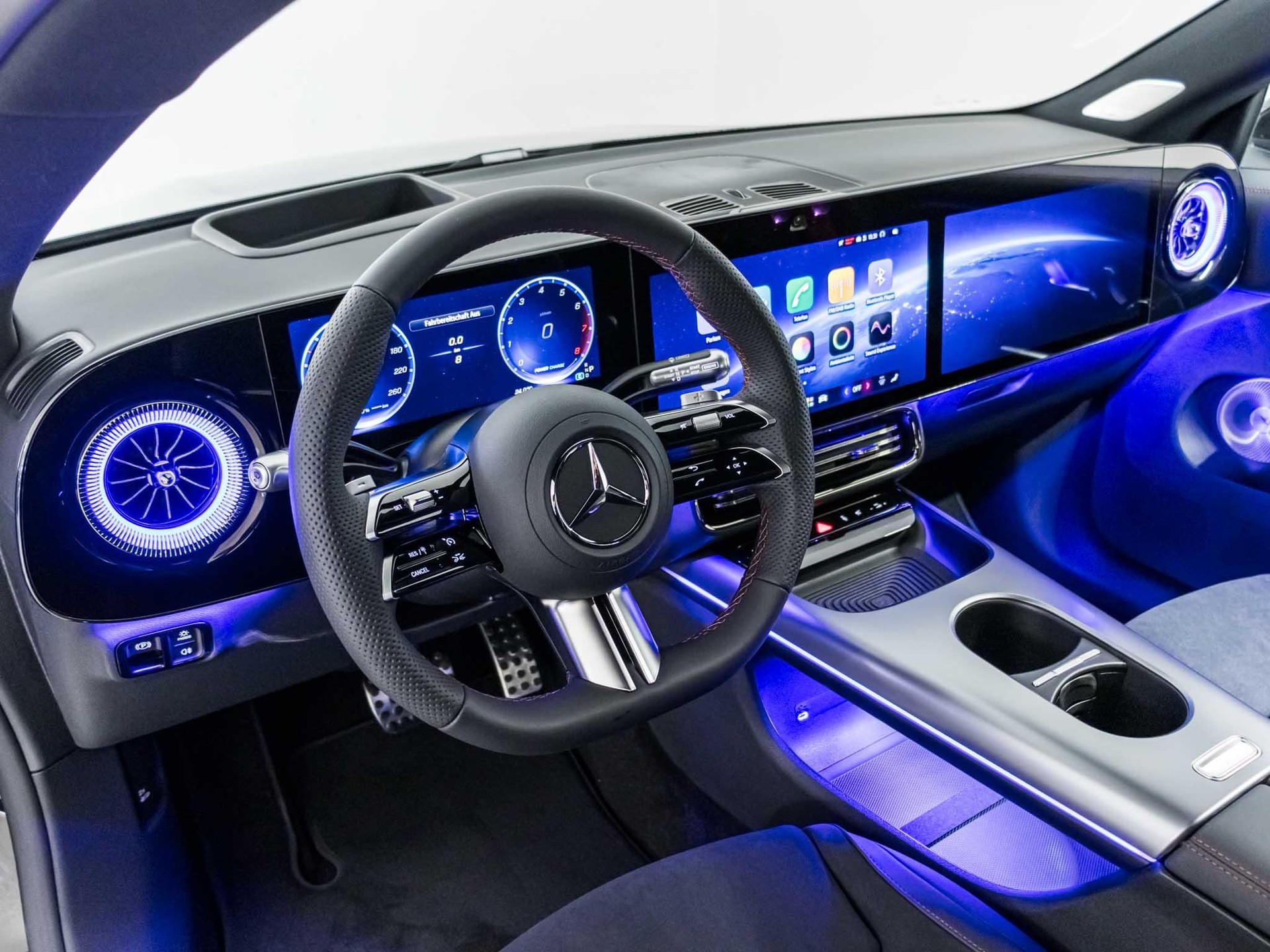 MERCEDES-BENZ CLA 220 4MATIC-image-11
