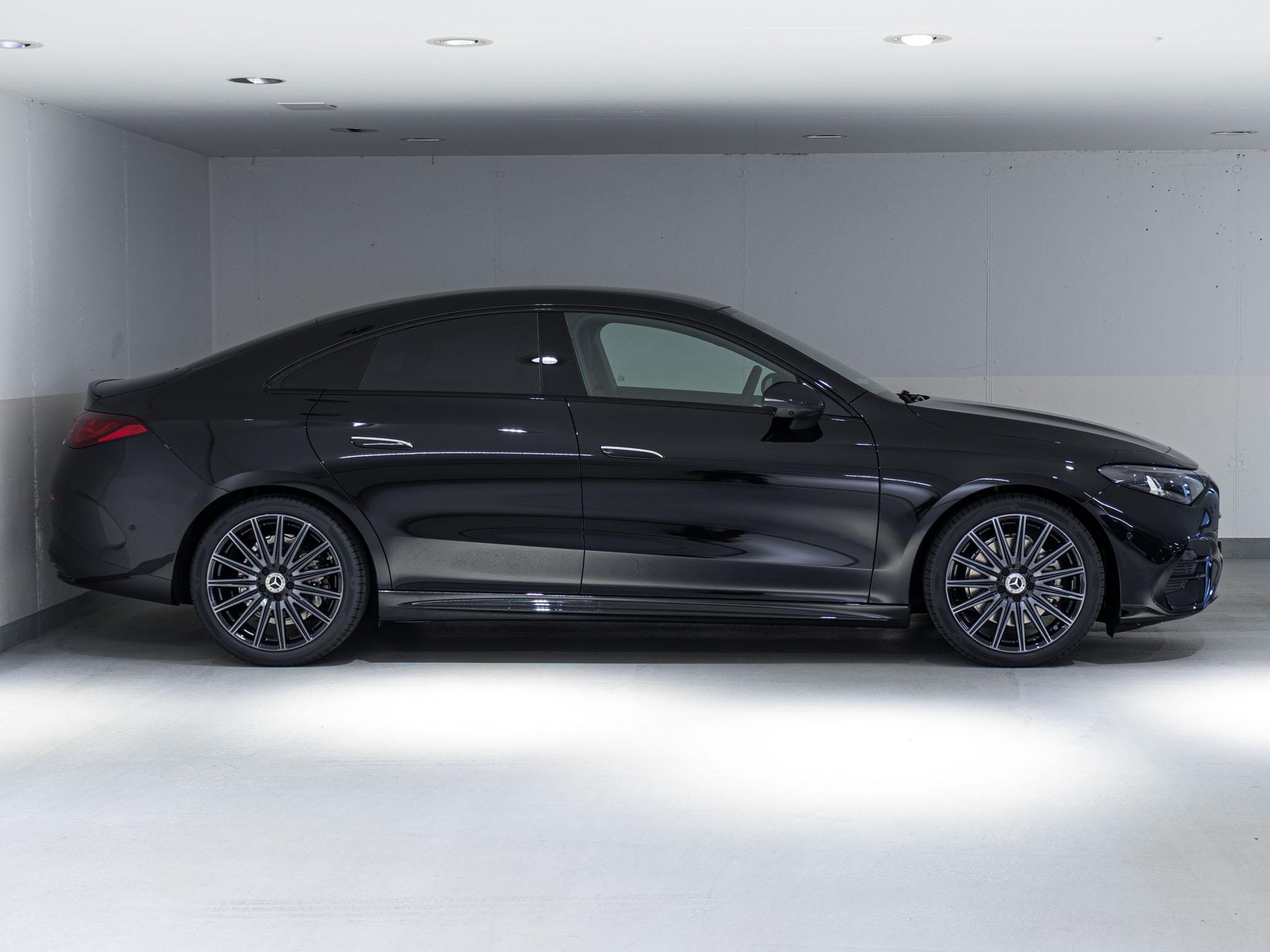 MERCEDES-BENZ CLA 220 4MATIC-image-1