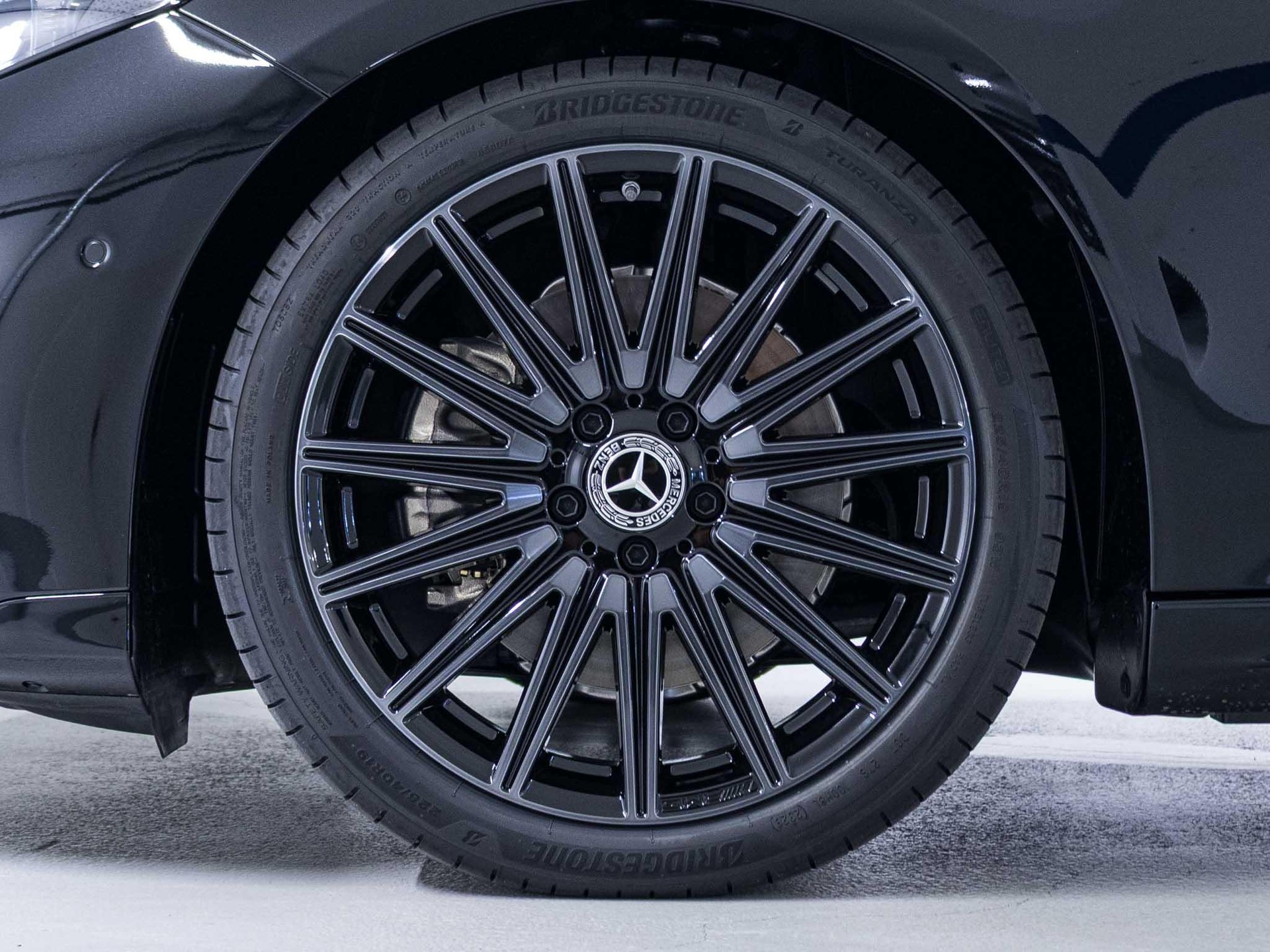 MERCEDES-BENZ CLA 220 4MATIC-image-14
