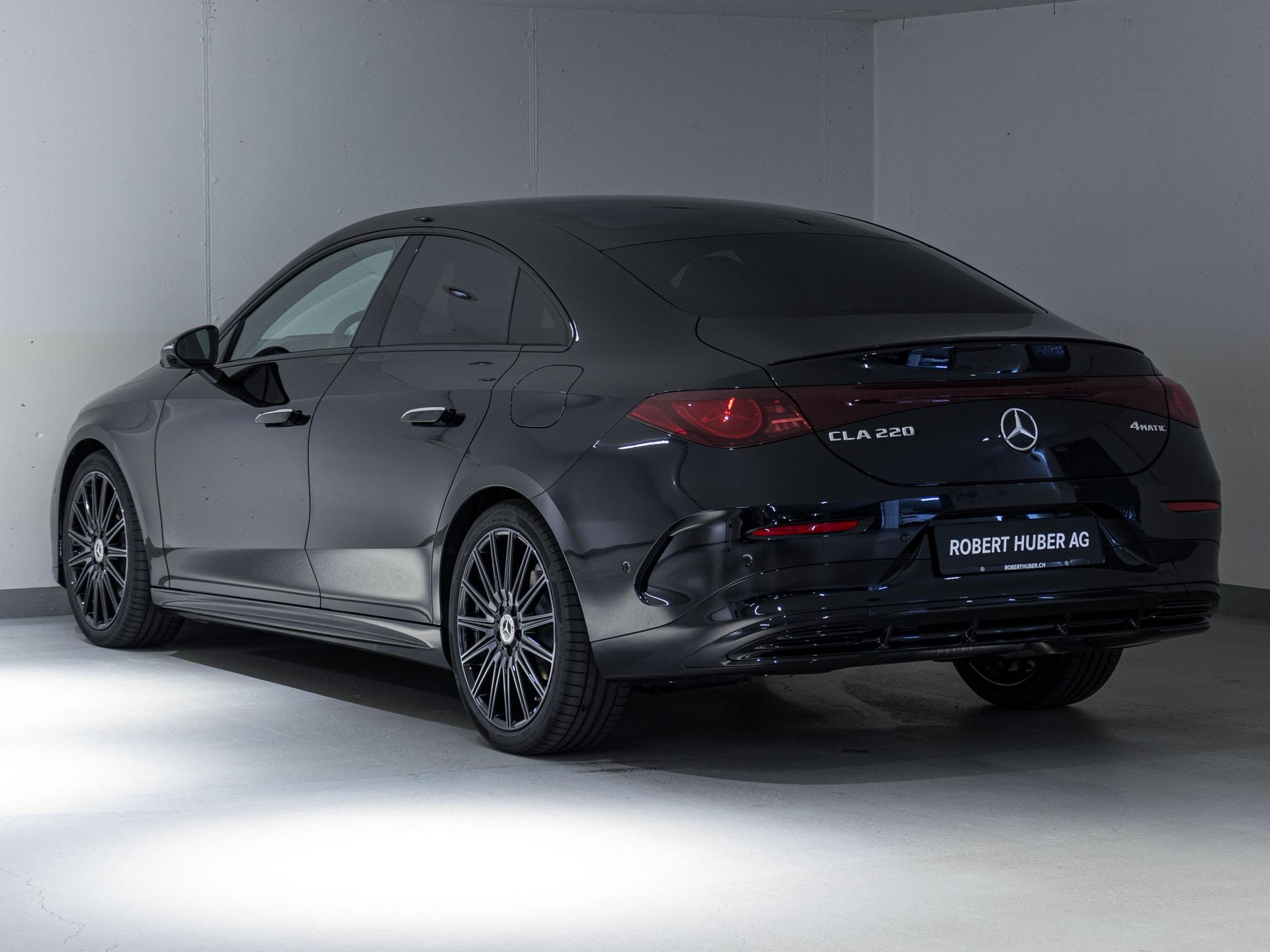 MERCEDES-BENZ CLA 220 4MATIC-image-3