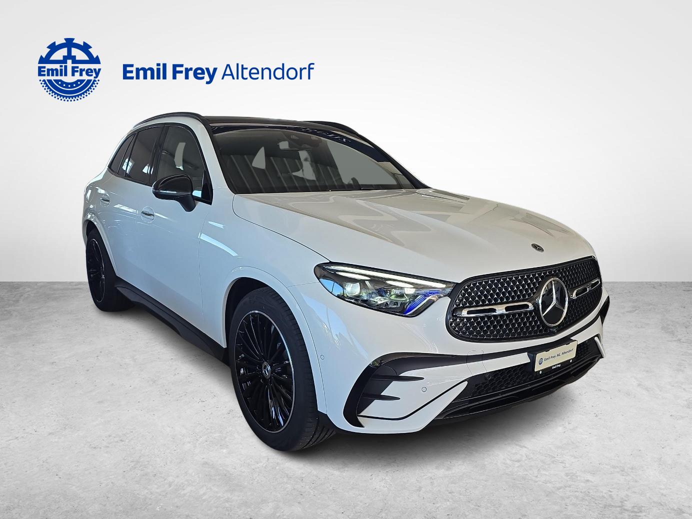 MERCEDES-BENZ GLC 300 4MATIC AMG Line-image-6