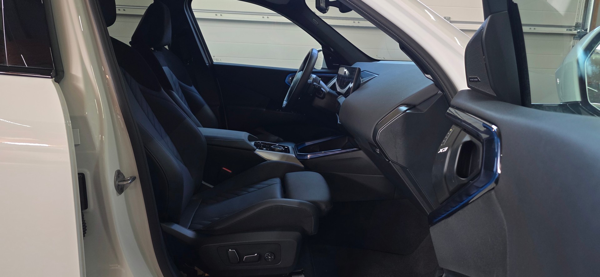 BMW X3 xDrive 20 48V M Sport *Sitz-& Lenkradheizung*Rückfahrkamera*CarPlay&AndroidAuto*Harman/Kardon*Anhängerkupplung*-image-25