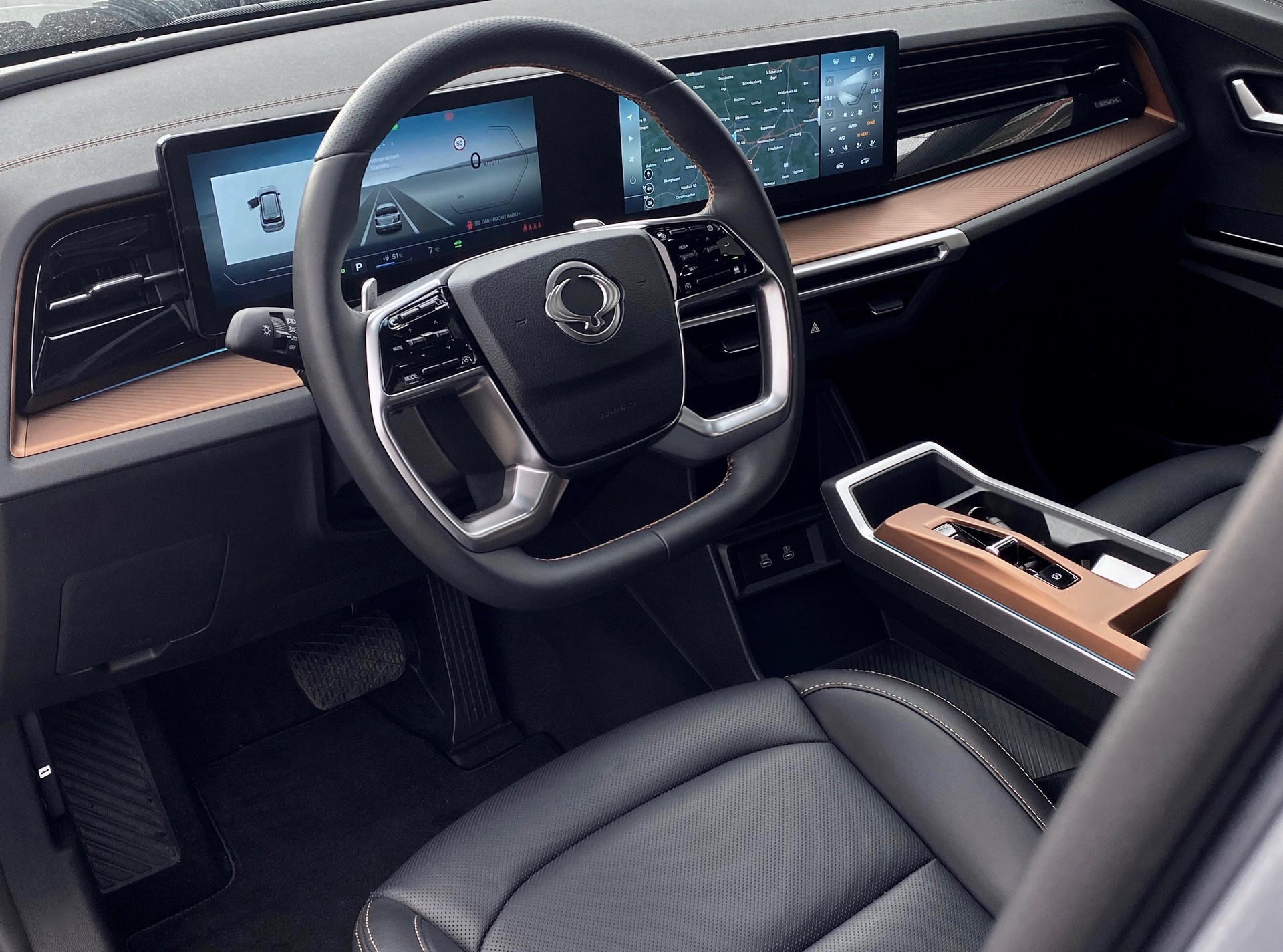 KGM-SsangYong Torres EVX*73 kWh*Swiss*Titanium*-image-7