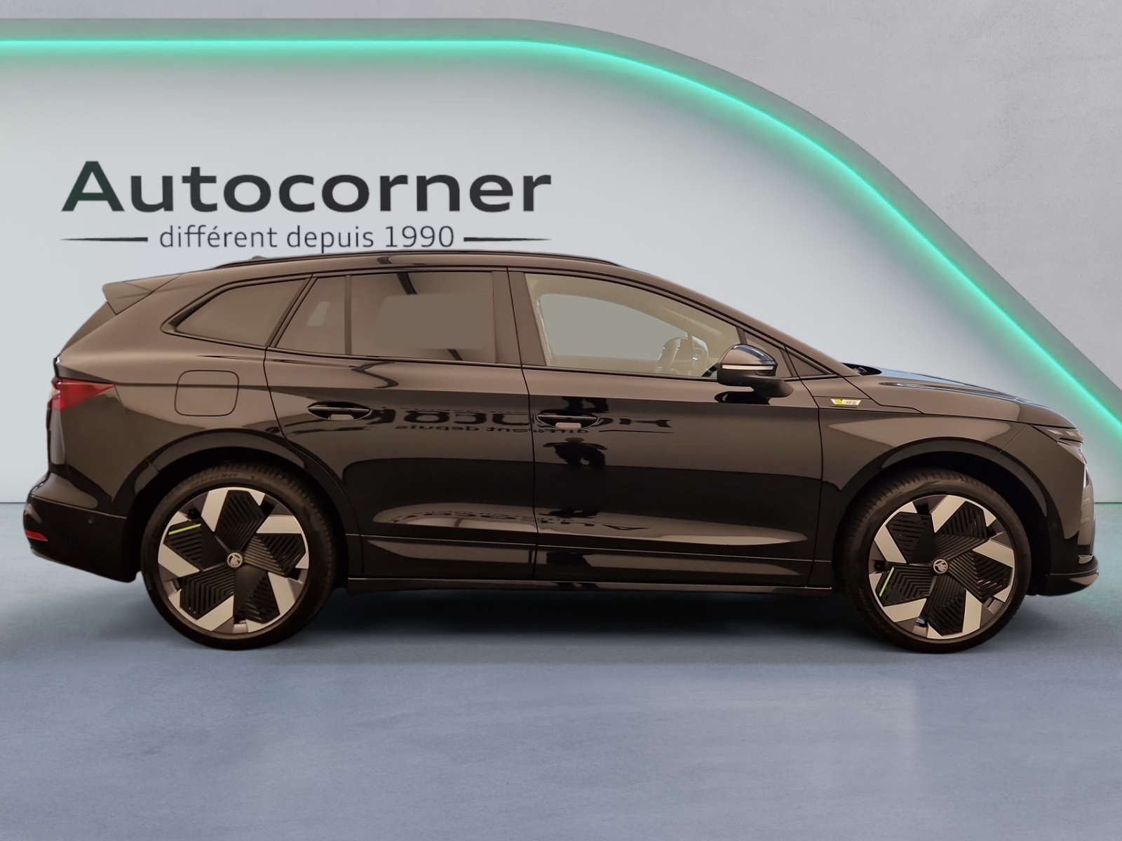 SKODA Enyaq 4x4 RS-image-5