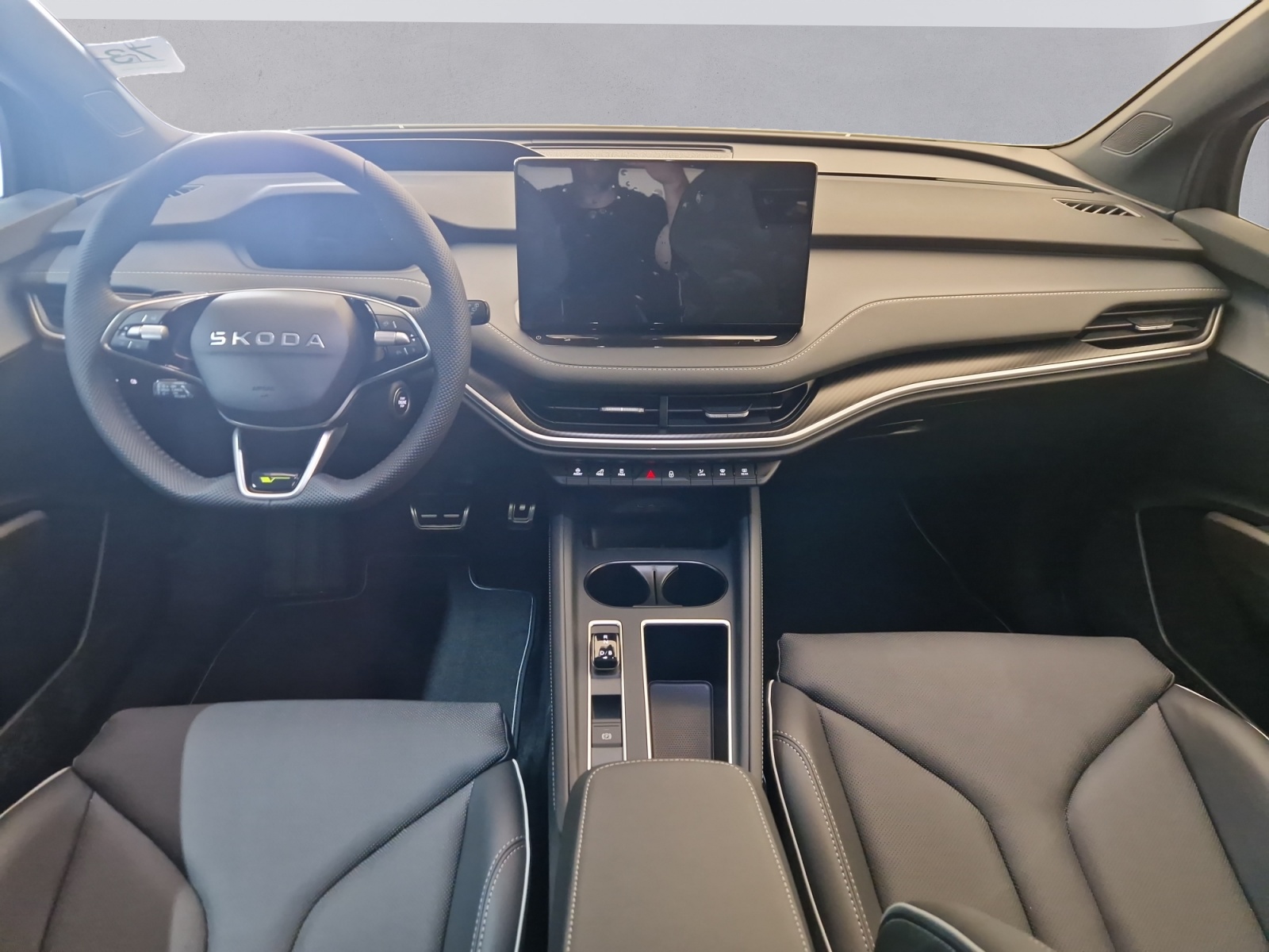 SKODA Enyaq 4x4 RS-image-8