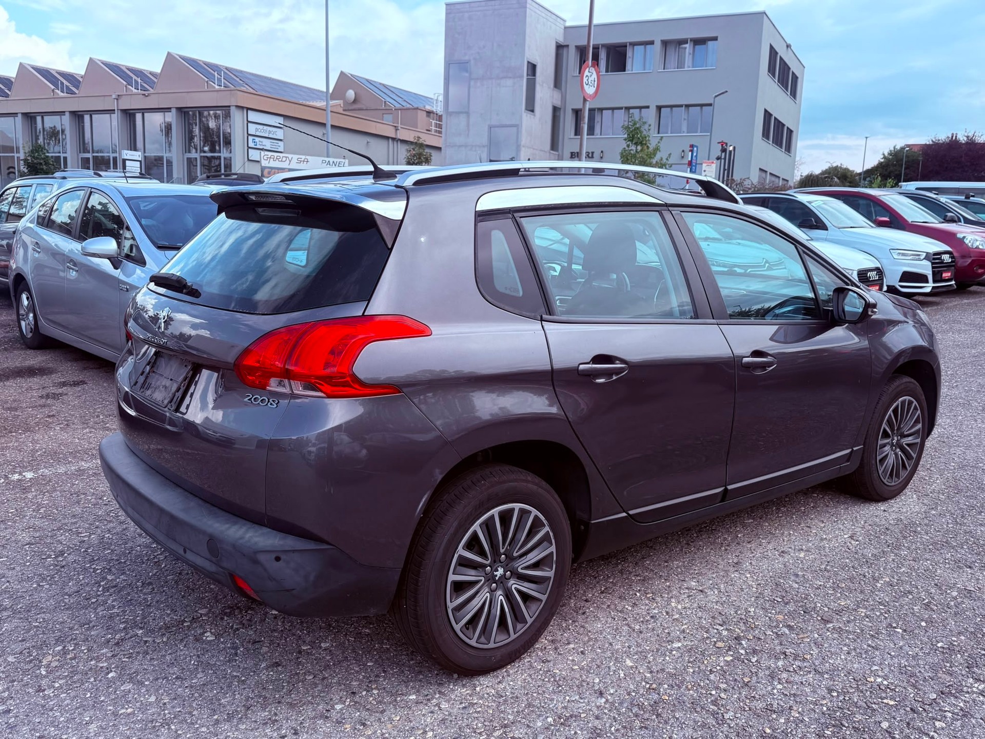PEUGEOT 2008 1.6 VTI Active Automatic-image-4