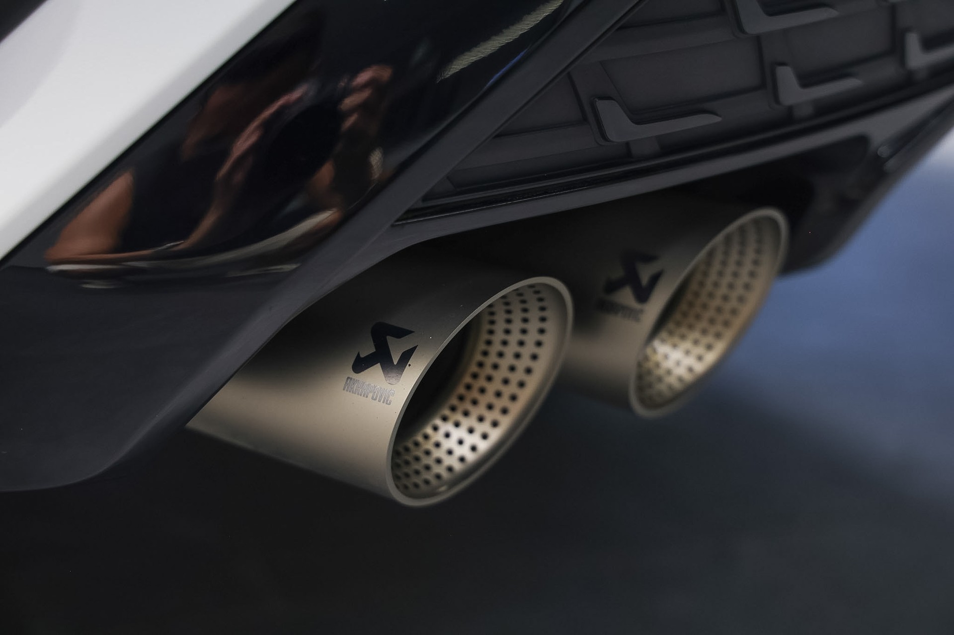 AUDI S3 Limousine TFSI quattro S-tronic *Akrapovic*Carbon Exterieur*-image-10