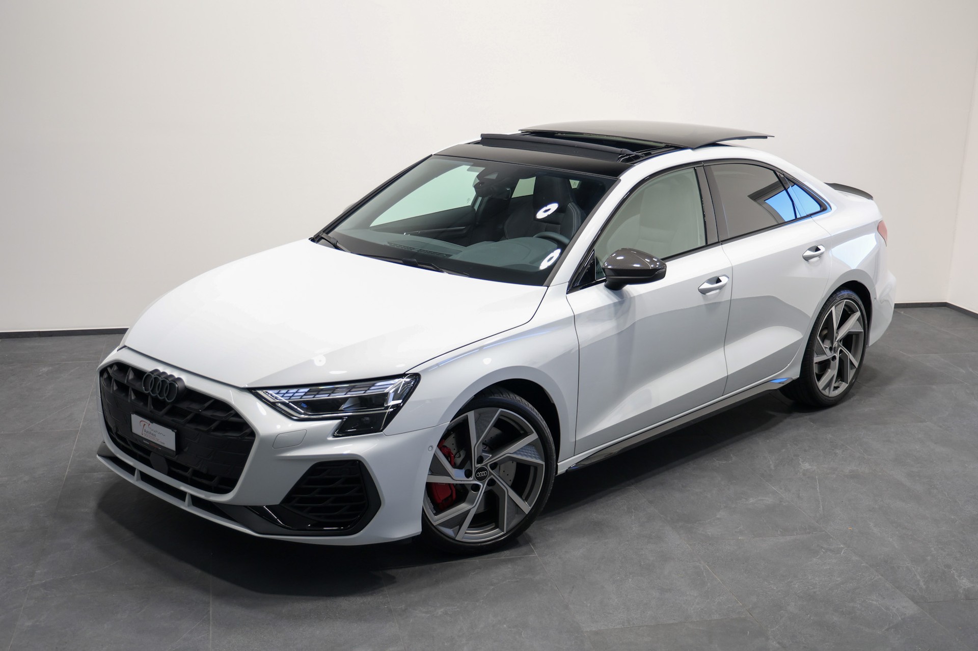 AUDI S3 Limousine TFSI quattro S-tronic *Akrapovic*Carbon Exterieur*-image-1