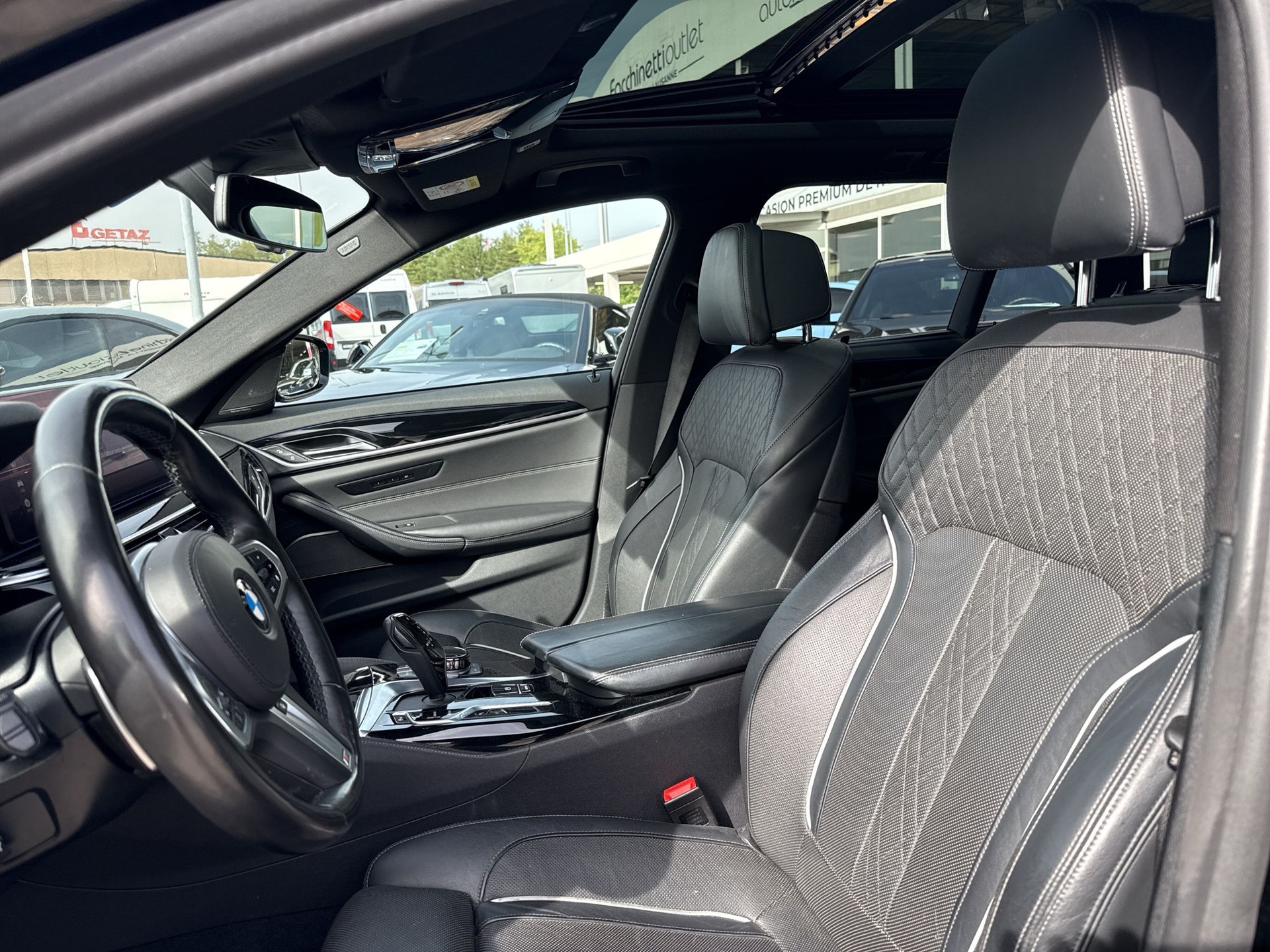 BMW 540i xDrive 48V Touring Pure M Sport Steptronic-image-9