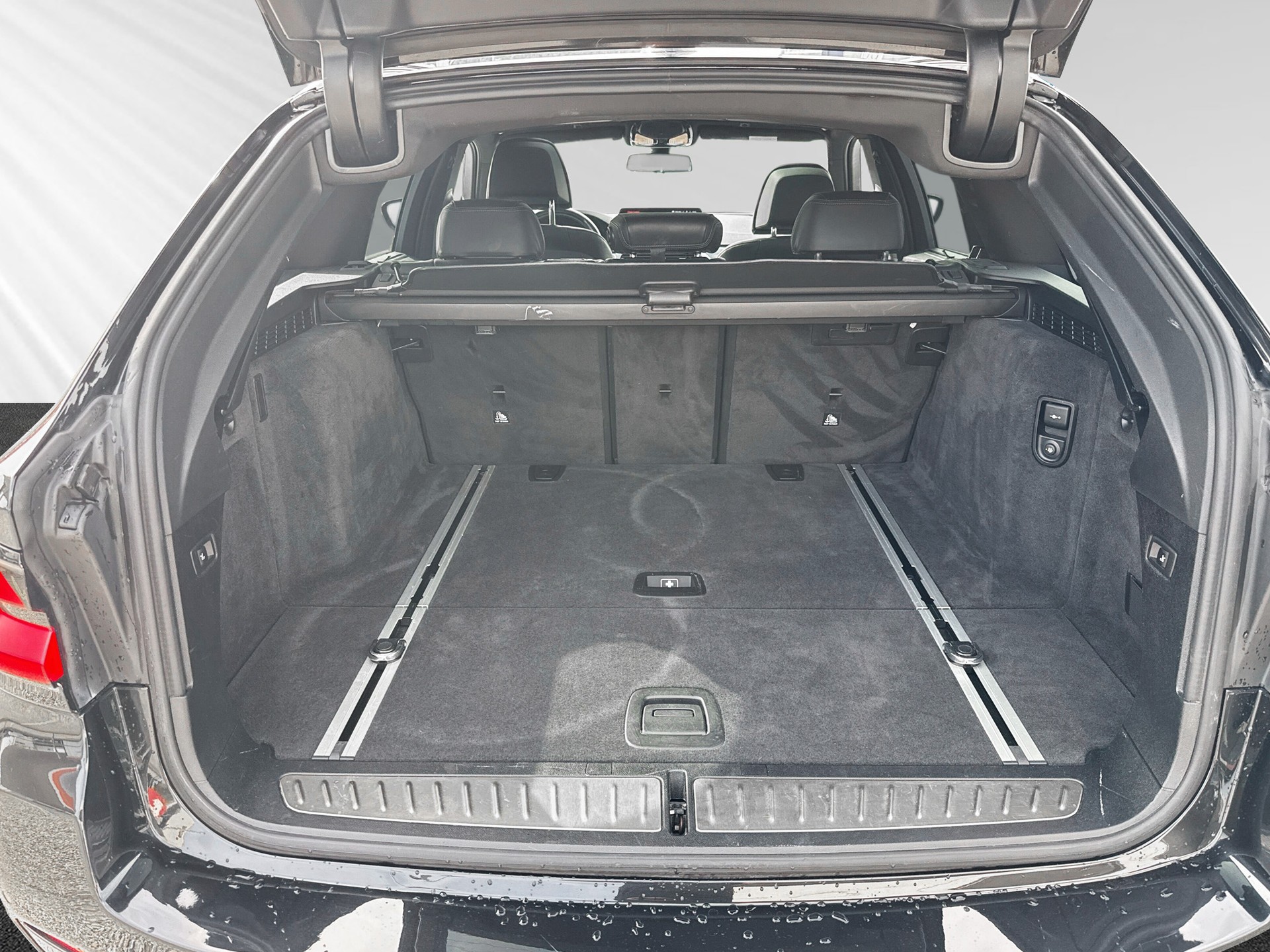 BMW 540i xDrive 48V Touring Pure M Sport Steptronic-image-7