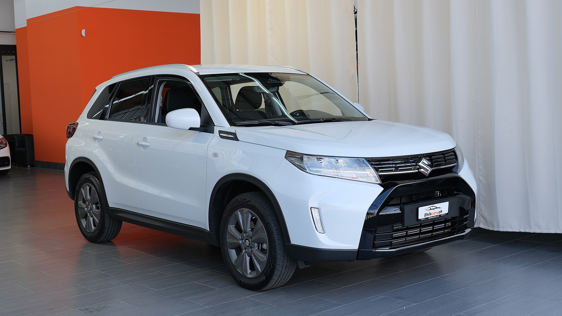 SUZUKI Vitara 1.4 Boosterjet Compact + 4x4 Hybrid Automatic-image-1