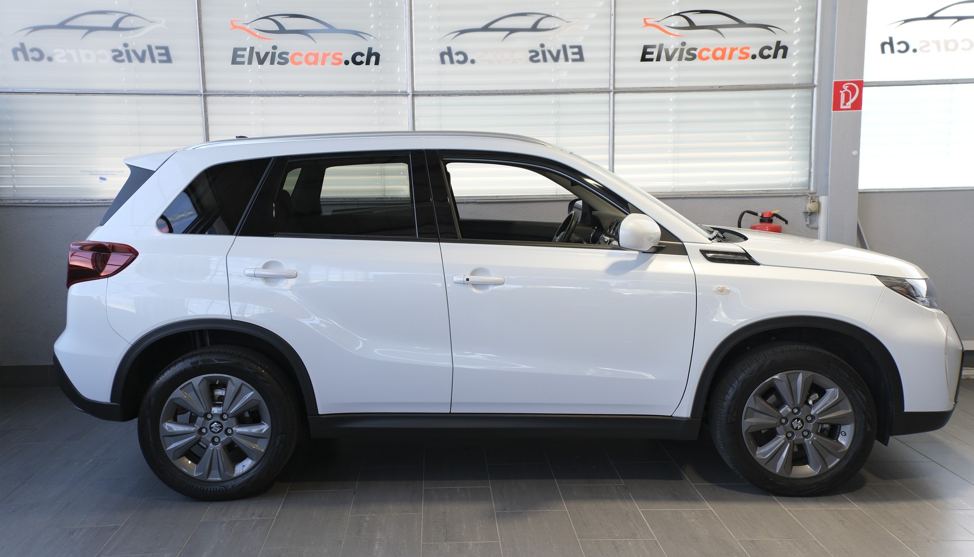 SUZUKI Vitara 1.4 Boosterjet Compact + 4x4 Hybrid Automatic-image-27