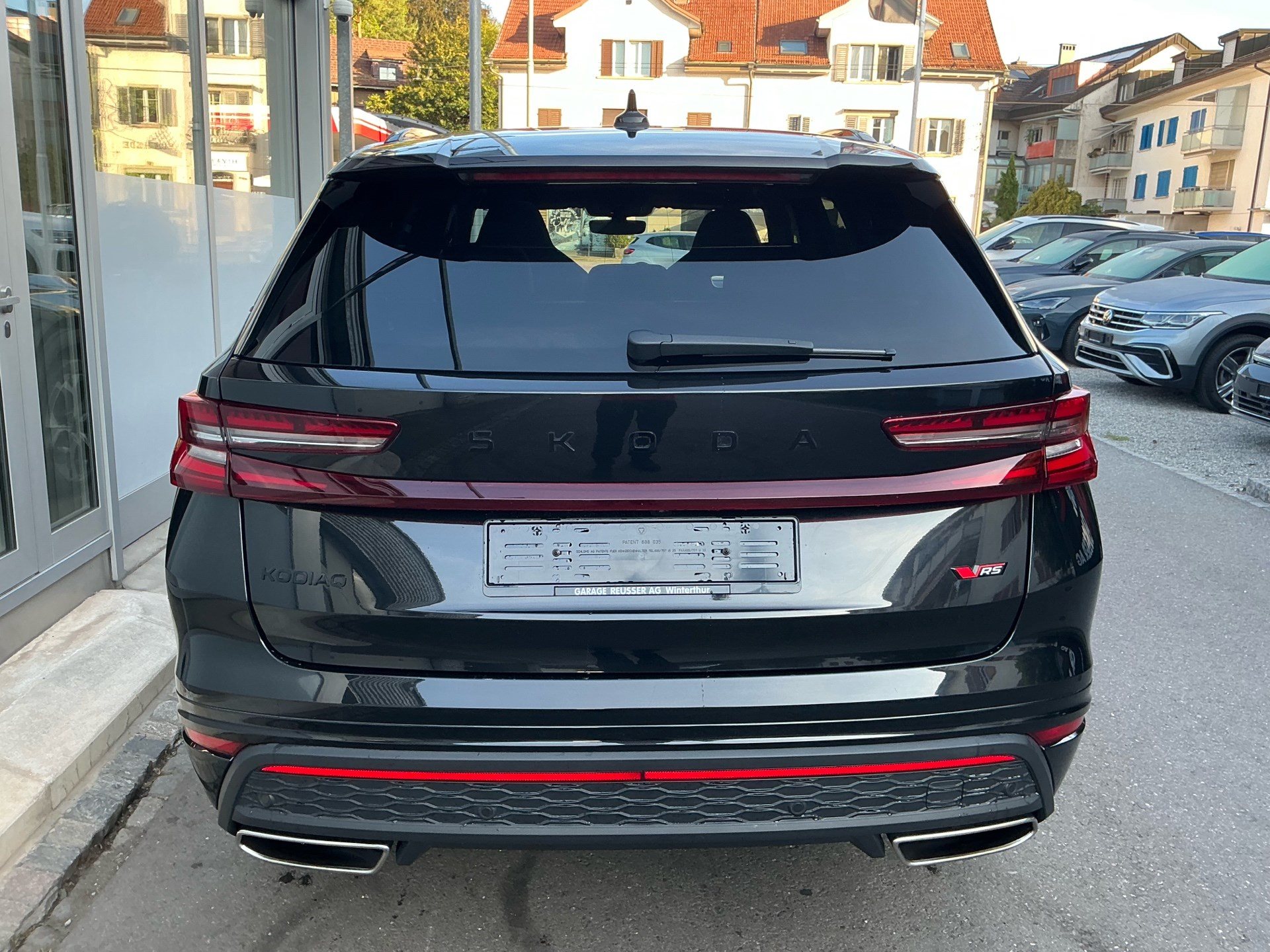 SKODA Kodiaq 2.0 TSI 265 PS 4x4 RS *** TOP AUSSTATTUNG MIT HEAD UP DISPLAY & ANHÄNGERKUPPLUNG ***-image-4