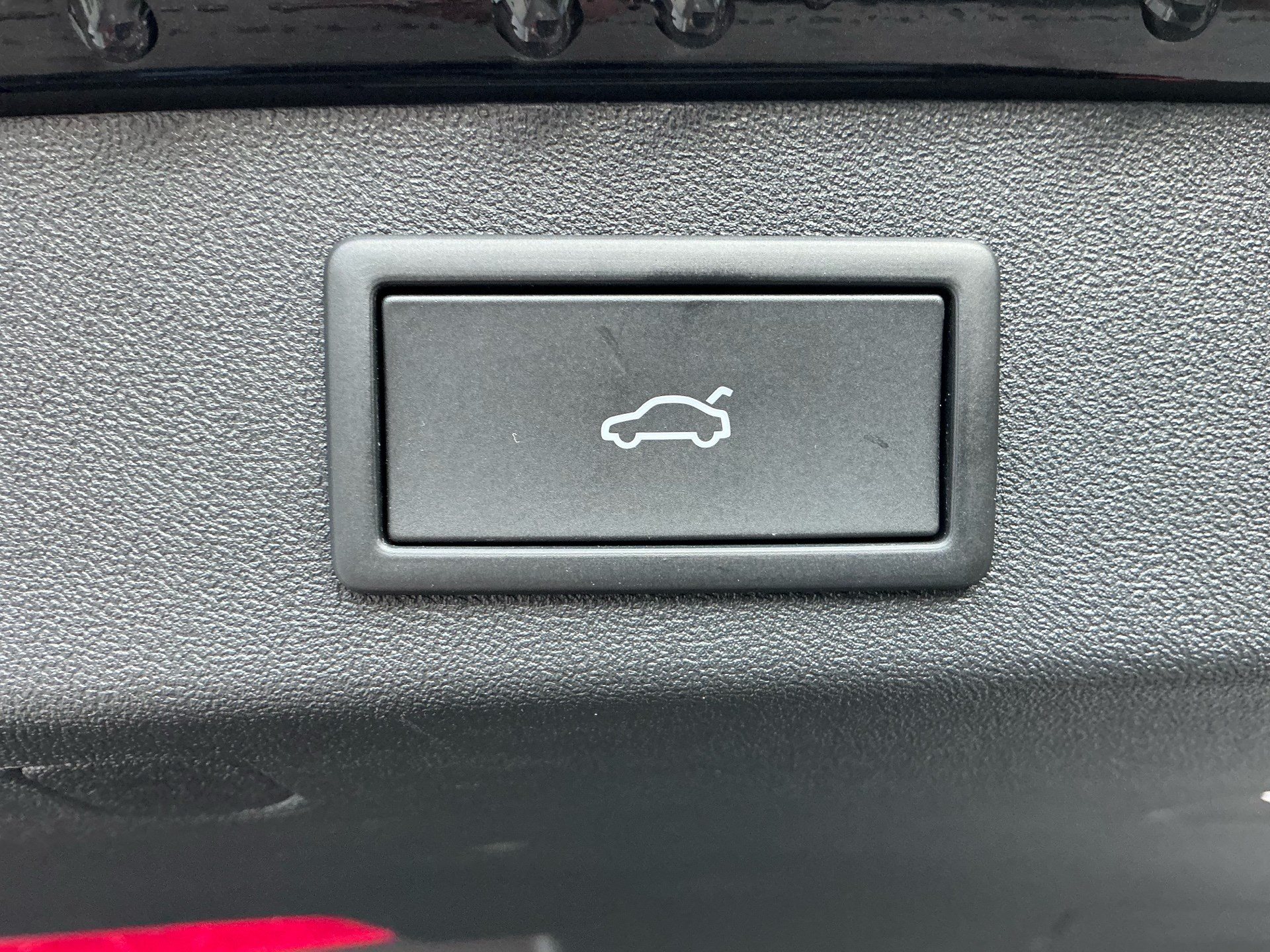 SKODA Kodiaq 2.0 TSI 265 PS 4x4 RS *** TOP AUSSTATTUNG MIT HEAD UP DISPLAY & ANHÄNGERKUPPLUNG ***-image-31