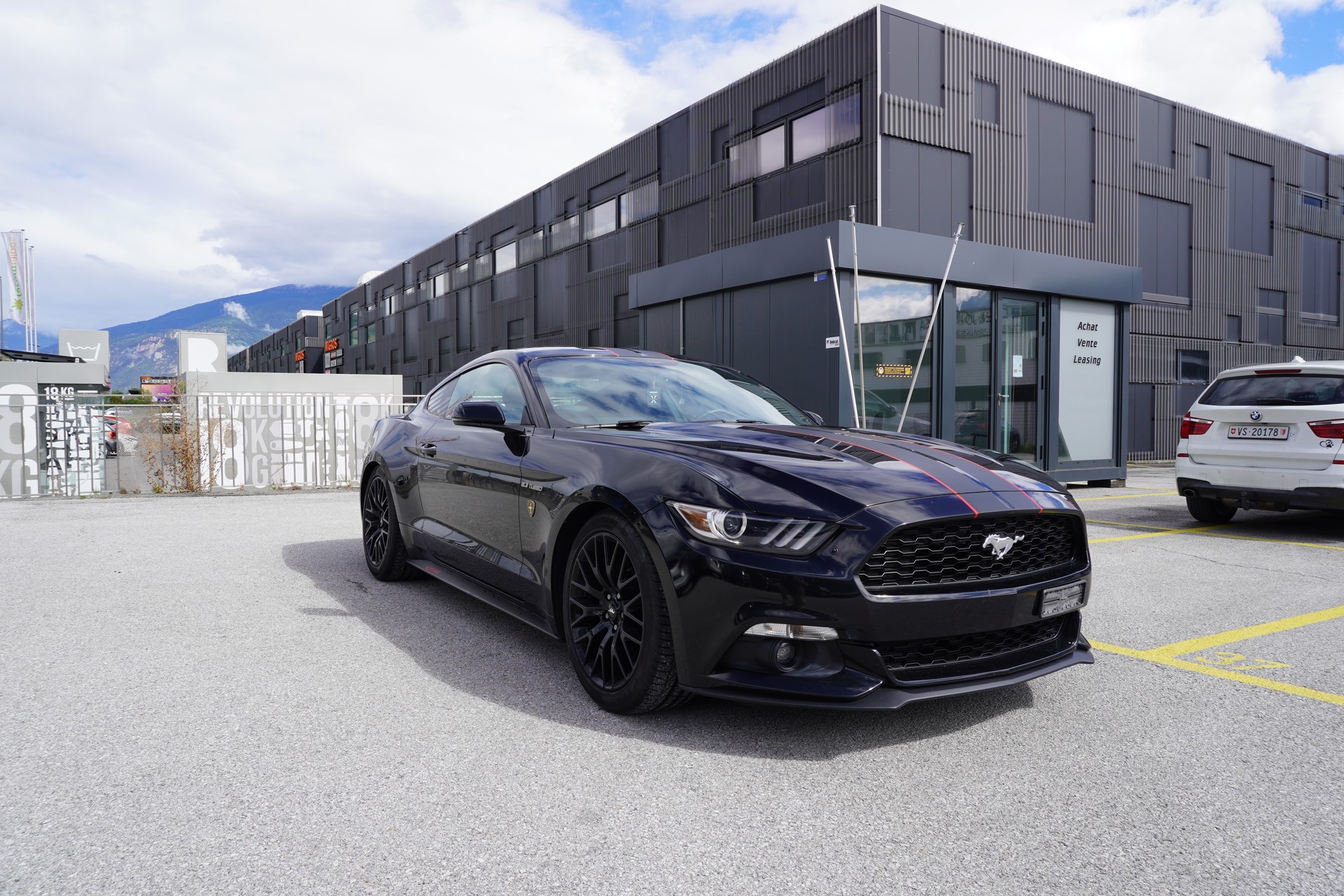 FORD Mustang Fastback 2.3-image-3