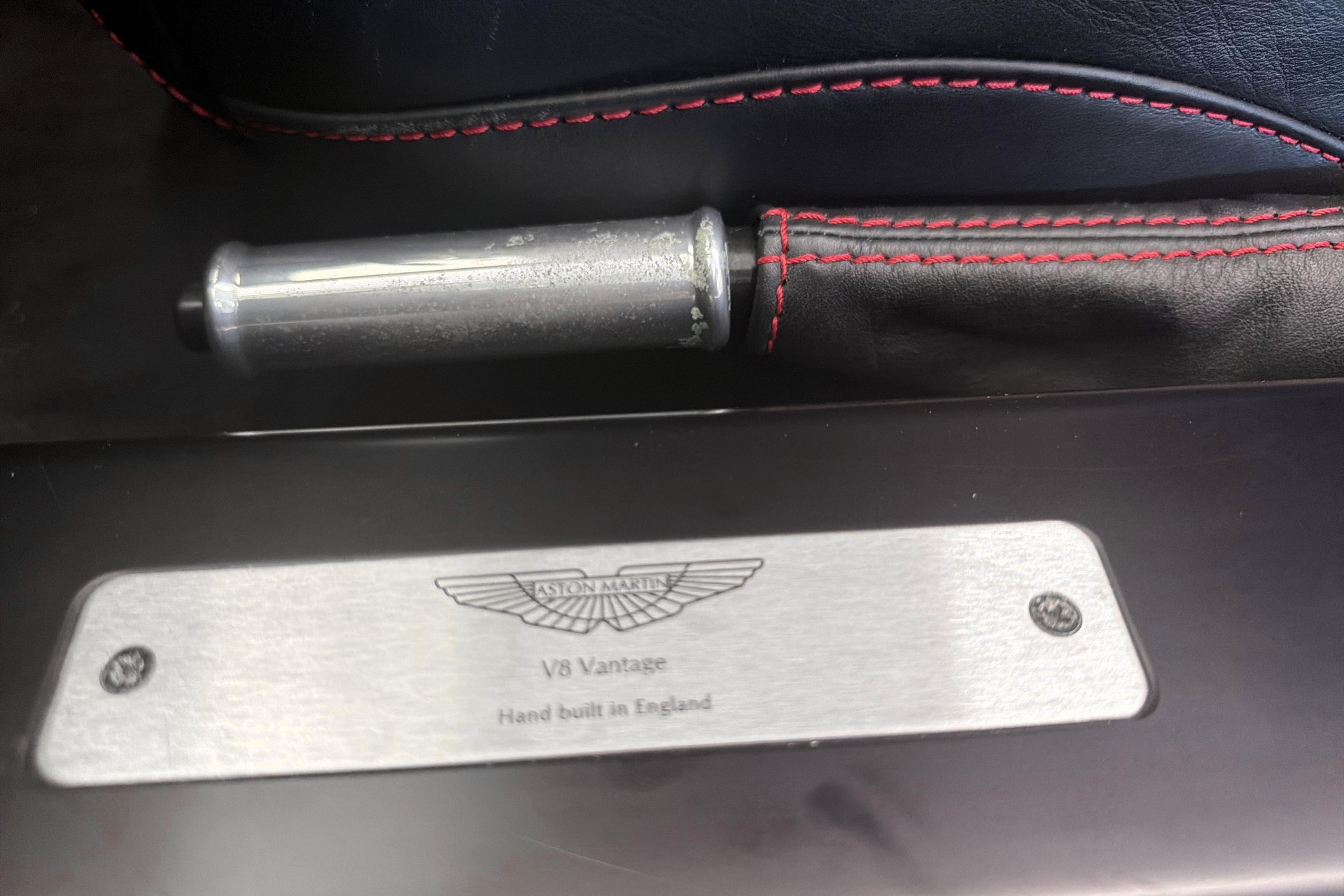 ASTON MARTIN V8 Vantage 4.3 Sportshift-image-22