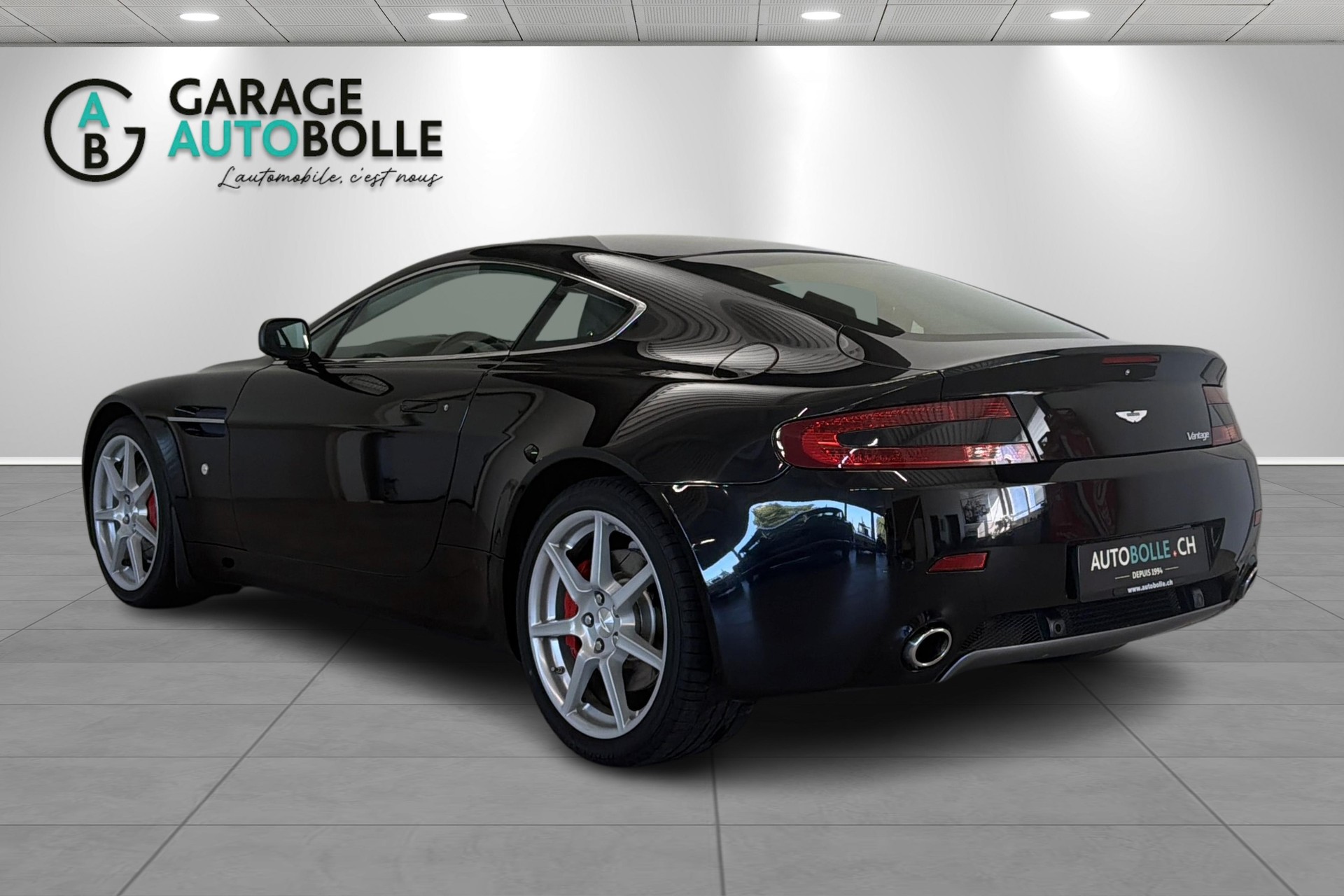 ASTON MARTIN V8 Vantage 4.3 Sportshift-image-4