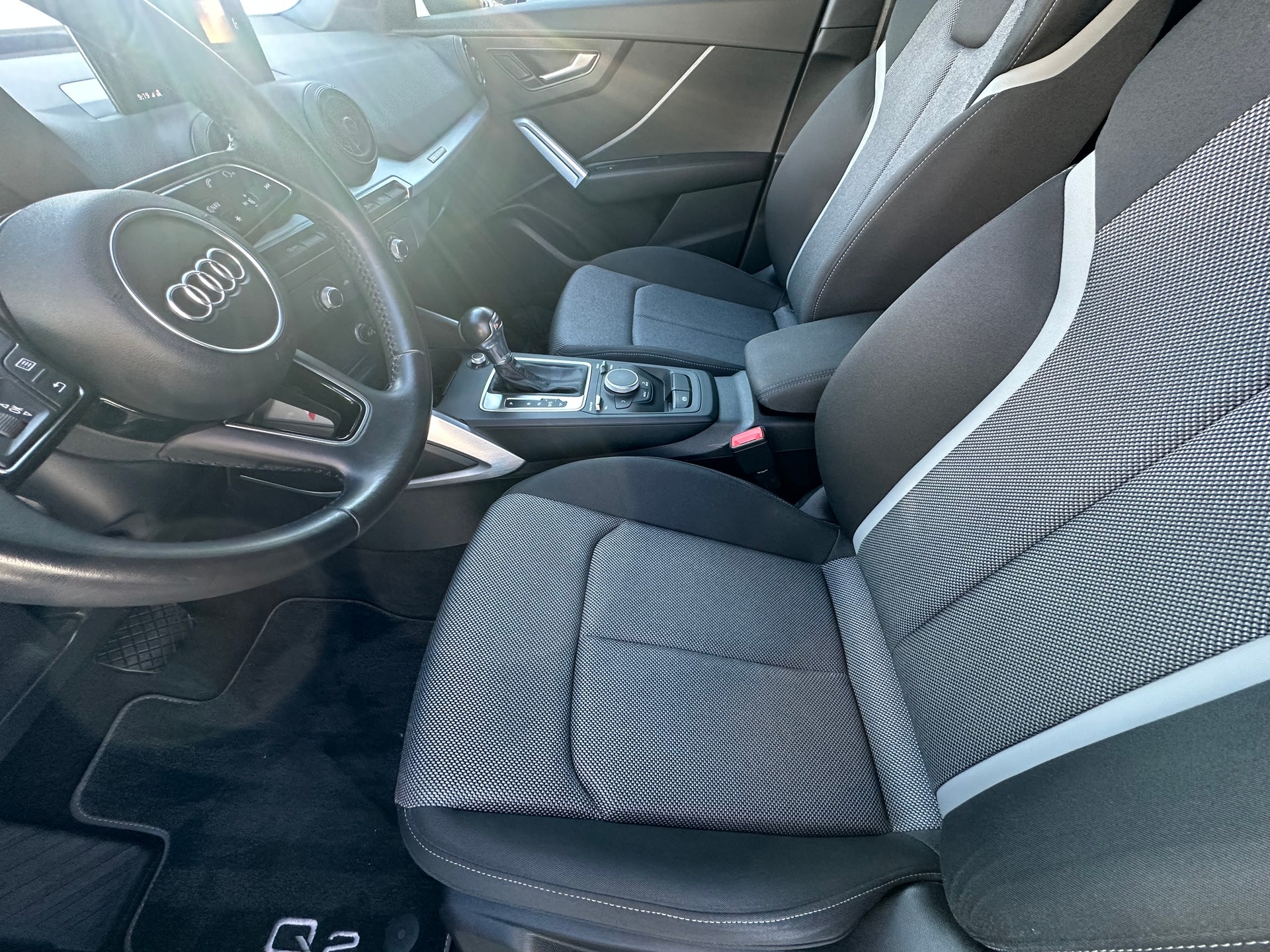 AUDI Q2 1.4 TFSI design S-tronic-image-18