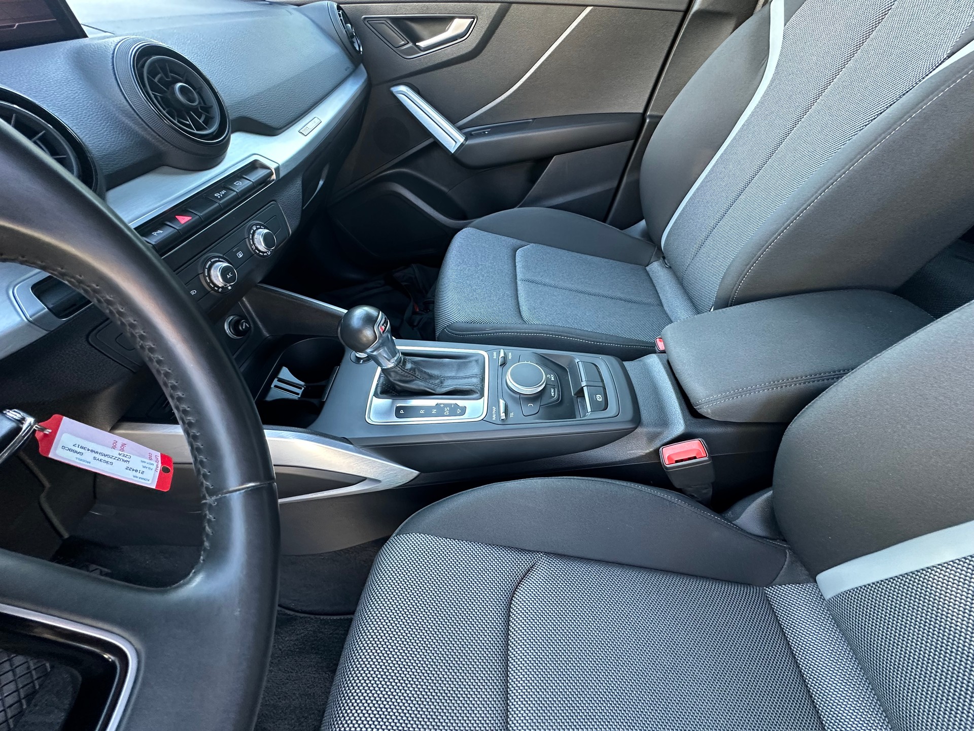 AUDI Q2 1.4 TFSI design S-tronic-image-19