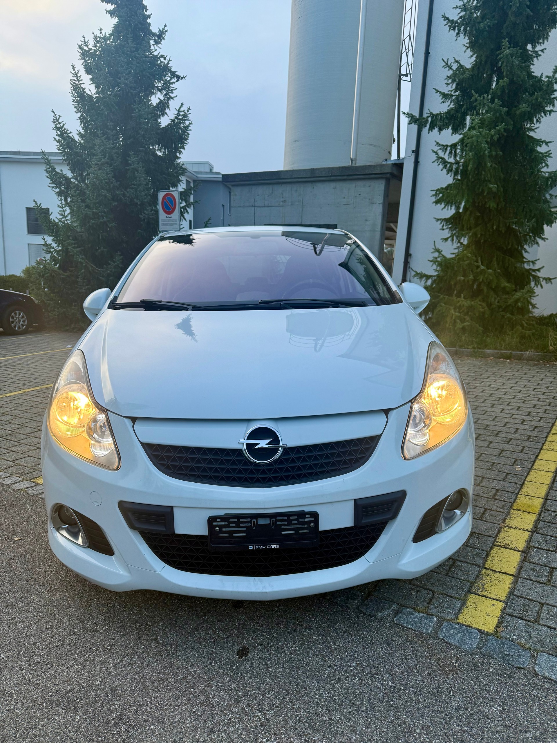 OPEL Corsa 1.6 Turbo OPC-image-9
