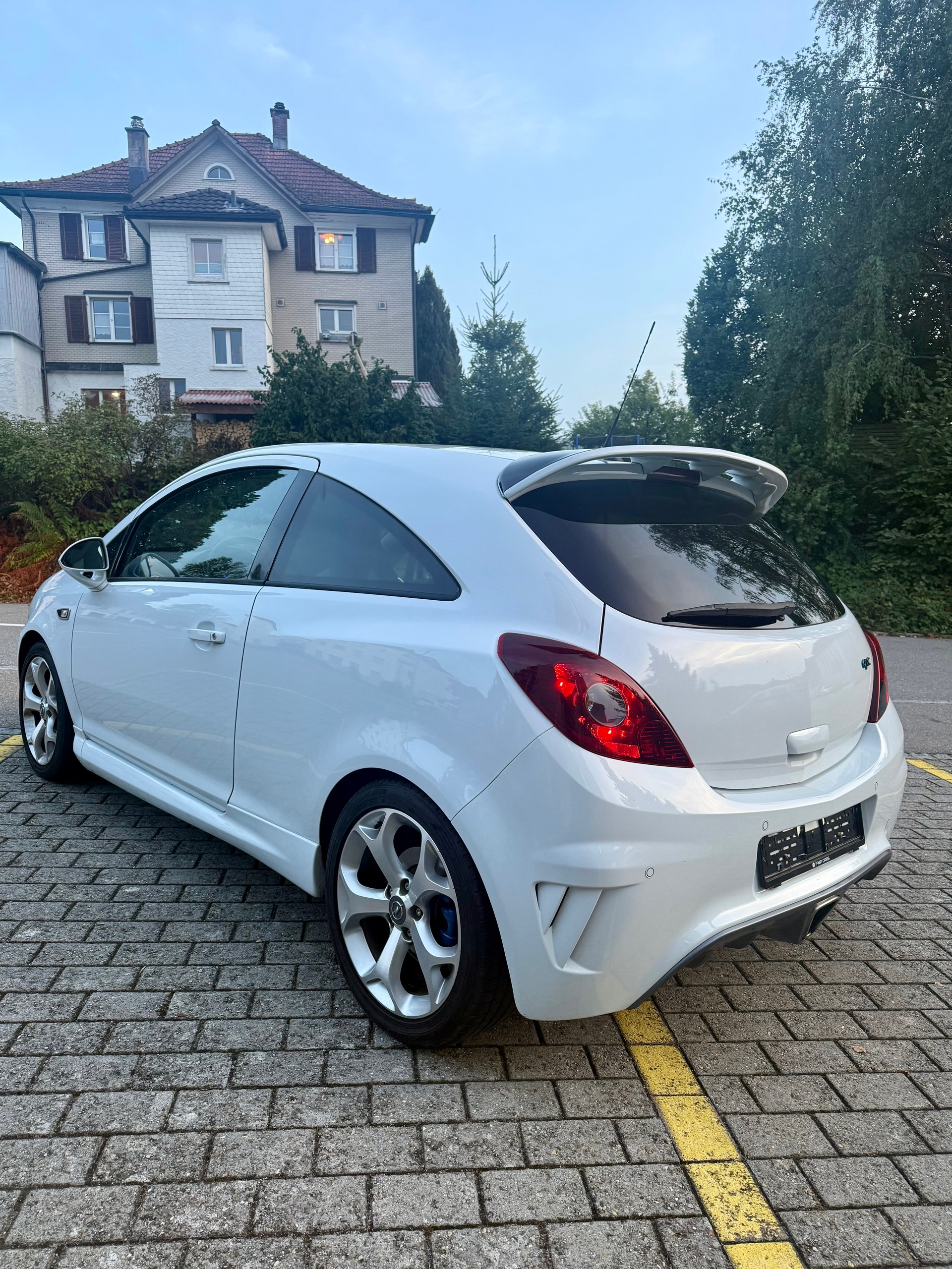 OPEL Corsa 1.6 Turbo OPC-image-7