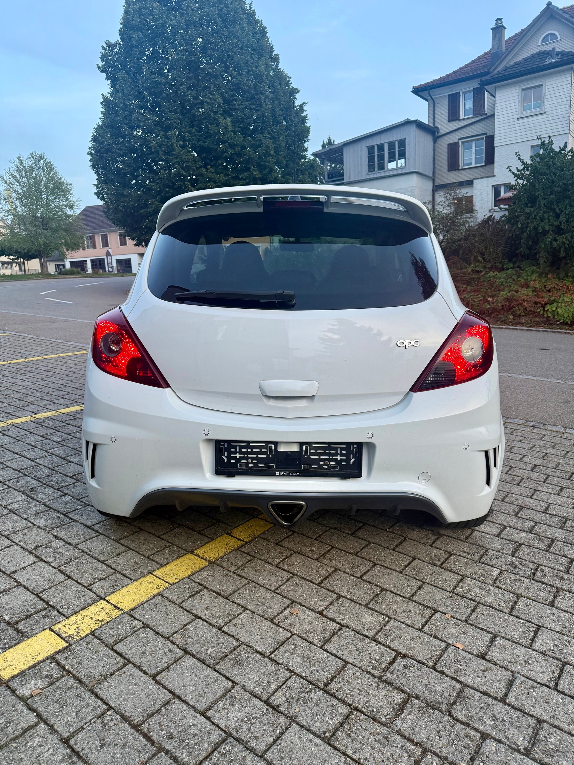 OPEL Corsa 1.6 Turbo OPC-image-8