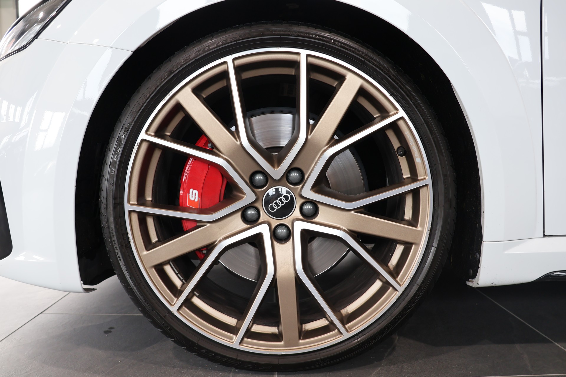 AUDI TT Roadster TTS S-tronic quattro-image-5