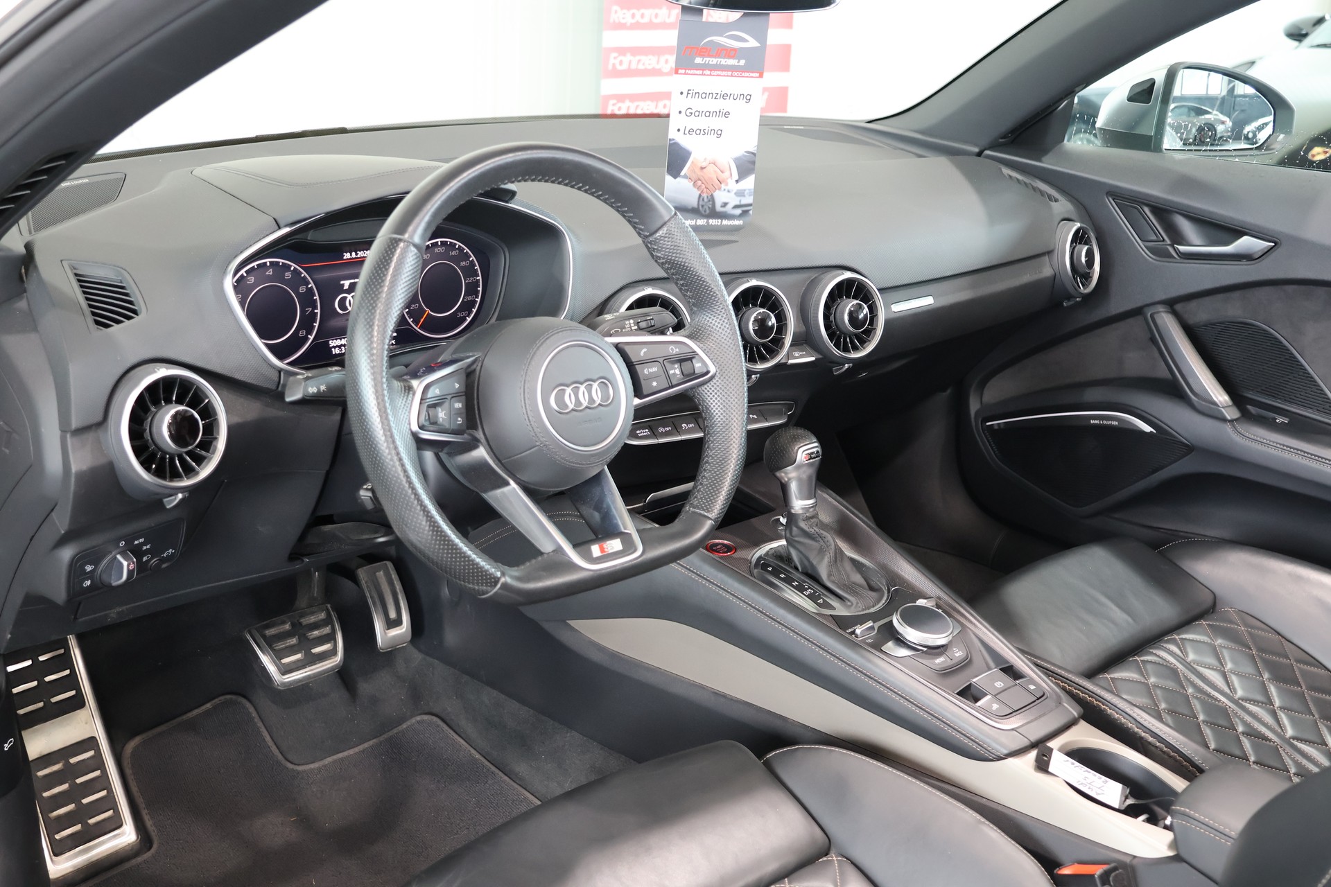 AUDI TT Roadster TTS S-tronic quattro-image-11