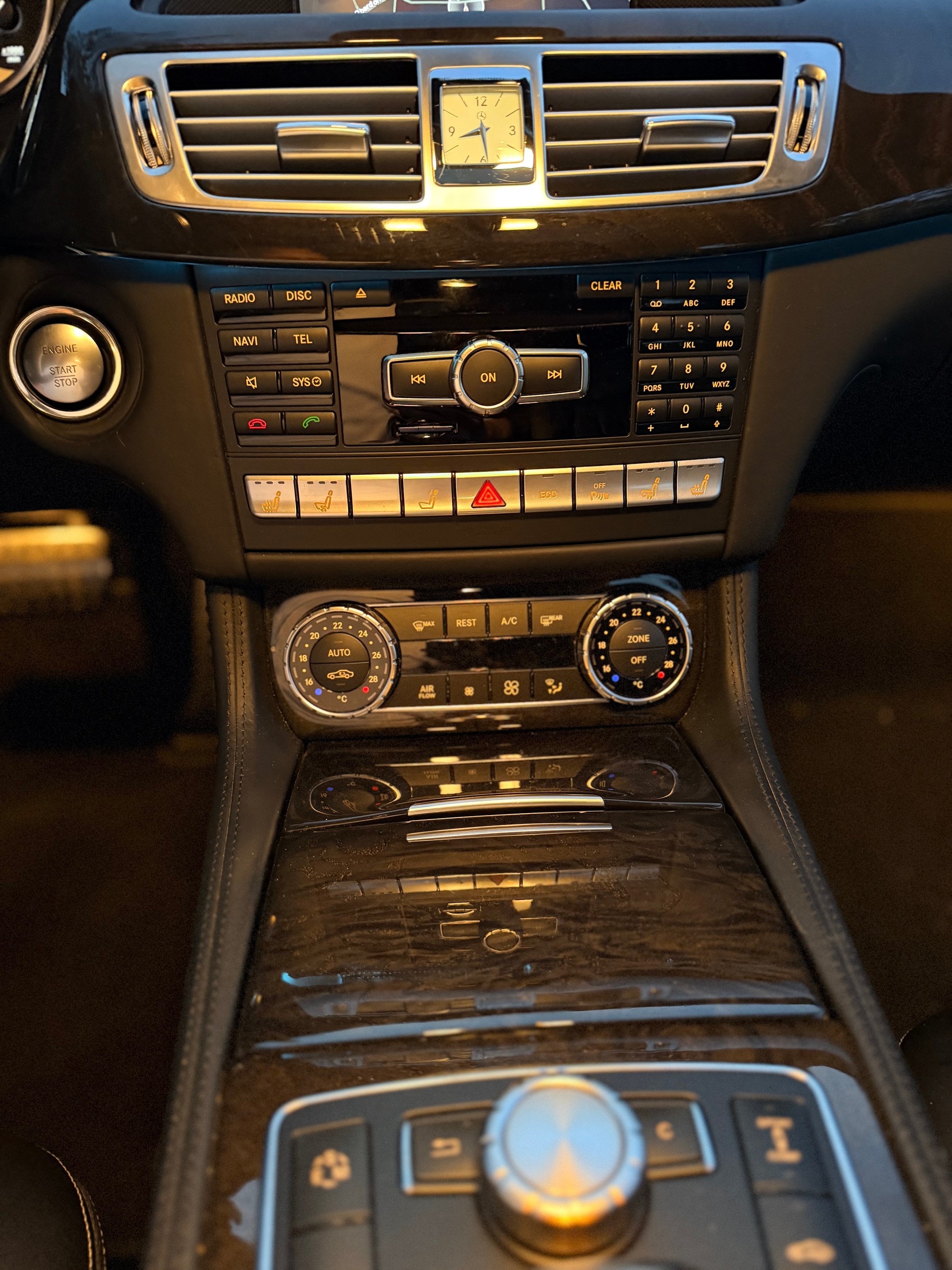 MERCEDES-BENZ CLS 350 CDI BlueEF 4matic-image-19
