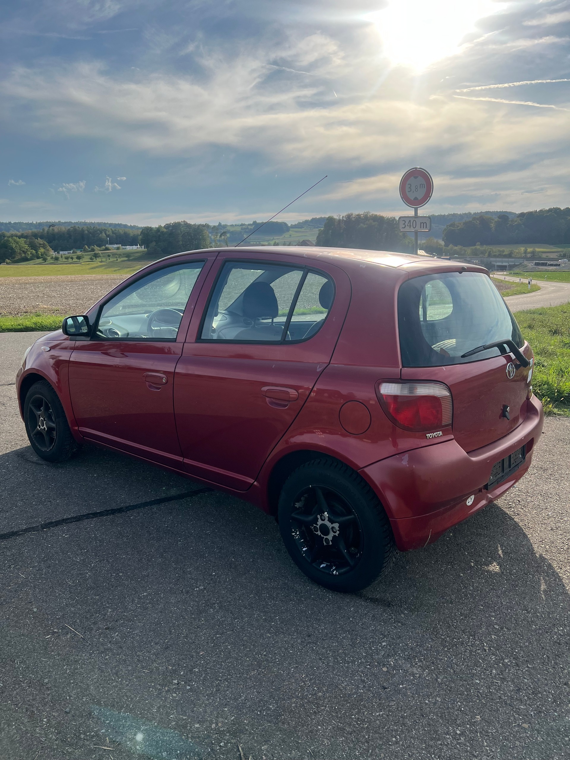 TOYOTA Yaris 1.3 Linea Sol-image-5