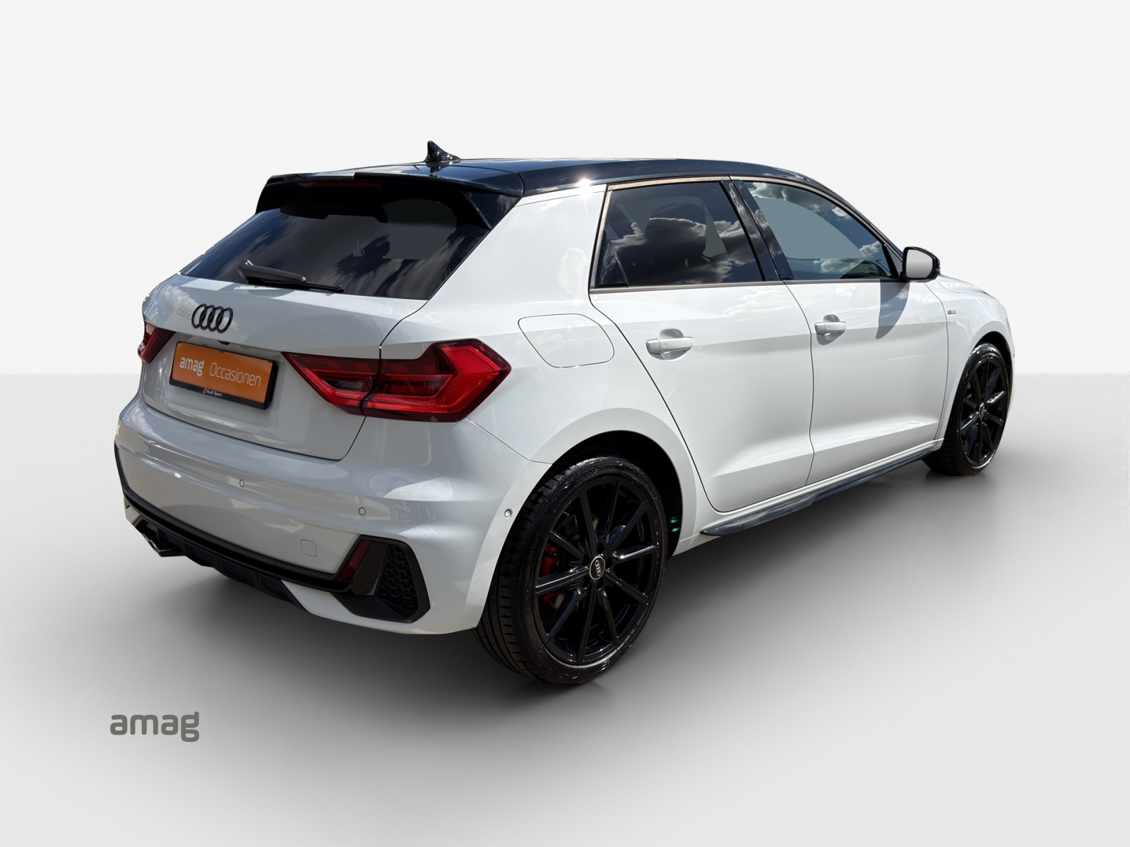 AUDI A1 Sportback 40 TFSI S Line S-tronic-image-4