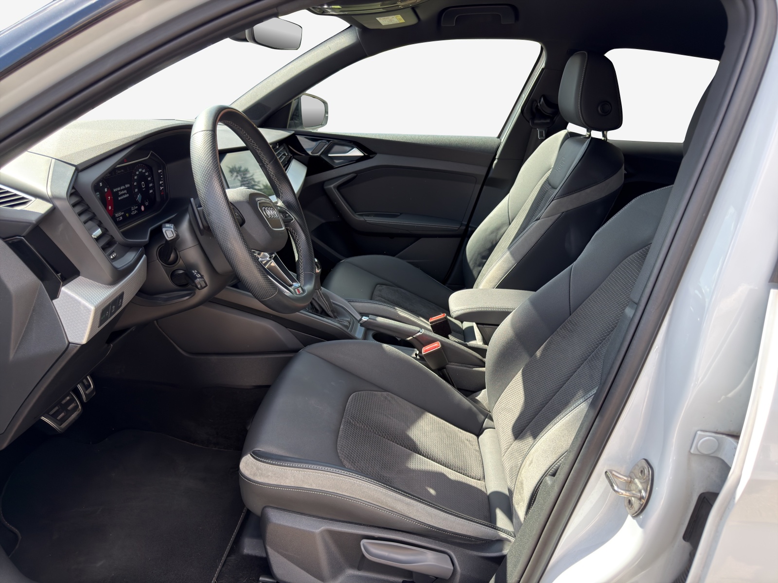 AUDI A1 Sportback 40 TFSI S Line S-tronic-image-7