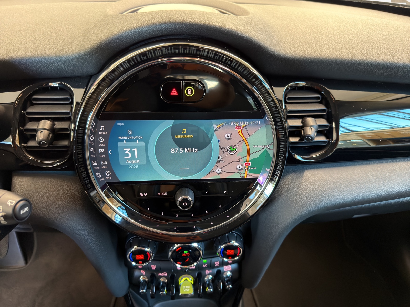 MINI Cooper SE-image-13